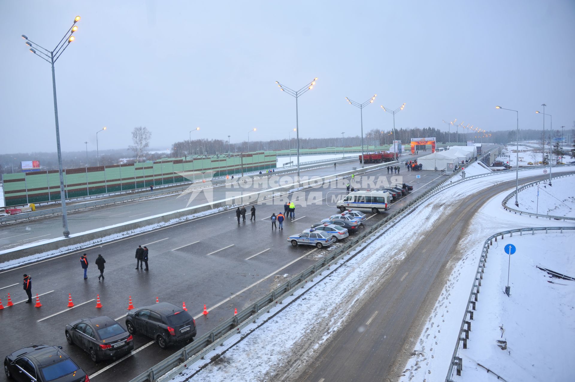 Церемония открытия участка трассы М-11 Москва - Санкт-Петербург.