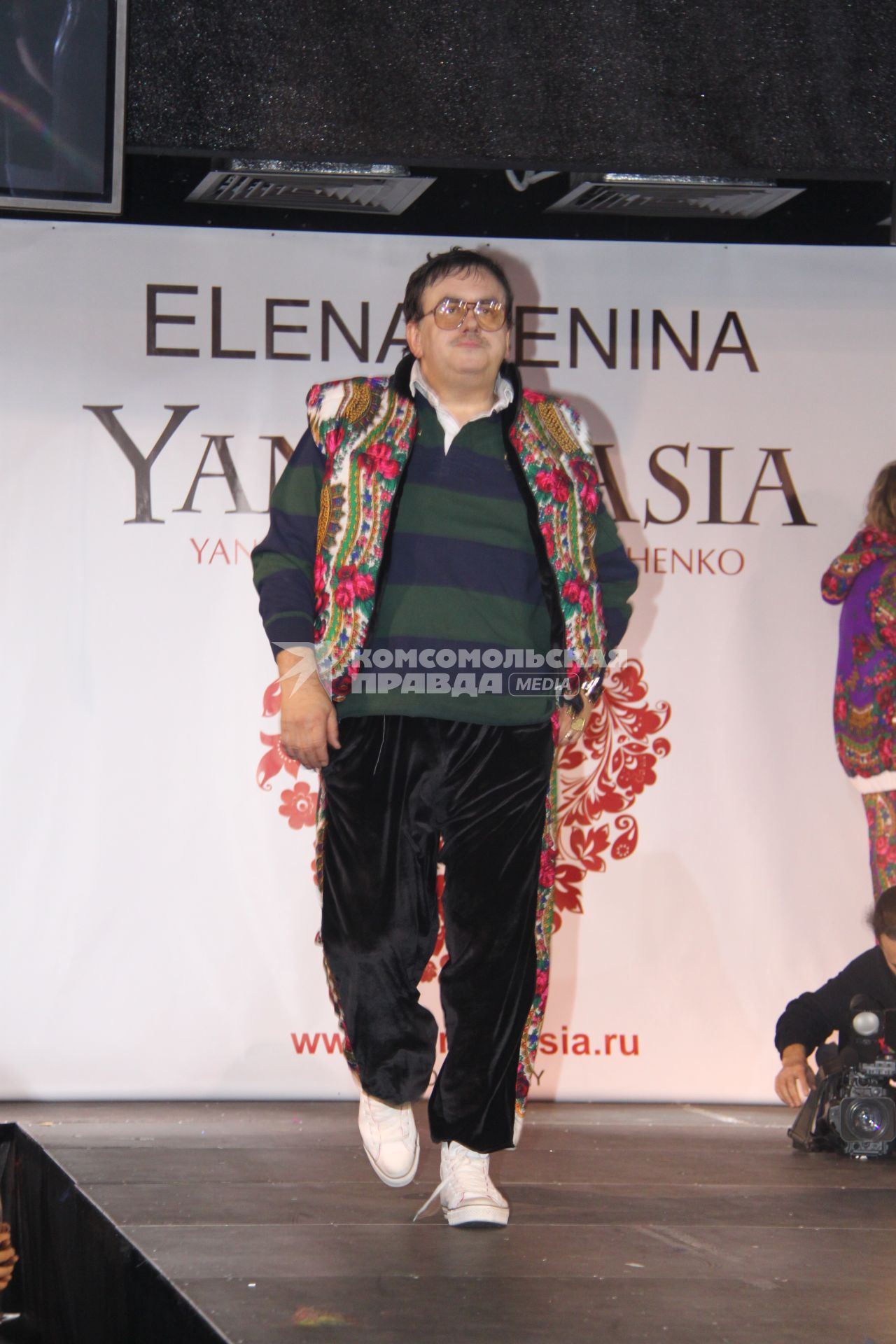 Диск48. Дефиле YanaStasia presented by ELena Lenina. 2010 год. На снимке: актер Садальский Стас