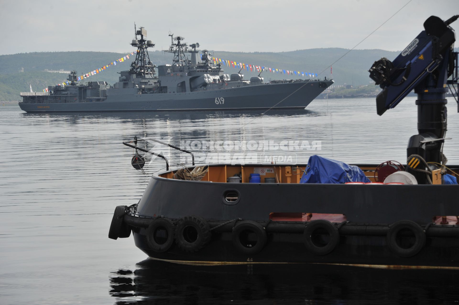 Североморск. Военно-морской парад в День ВМФ РФ. На снимке: большой противолодочный корабль `Североморск`.