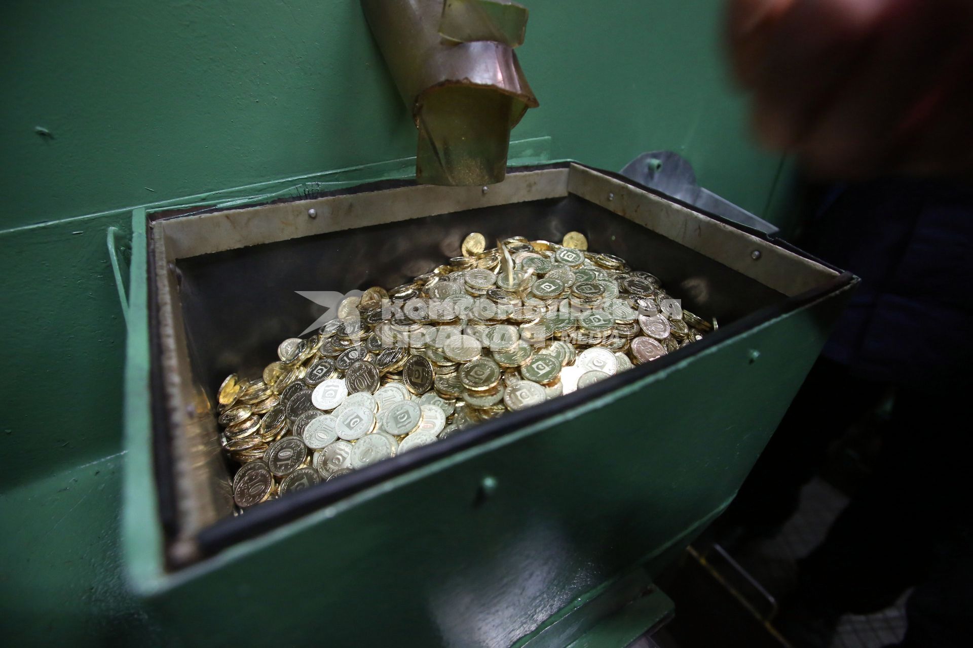 санкт- перербуржский монетный двор   производство медалий монет и жетонов