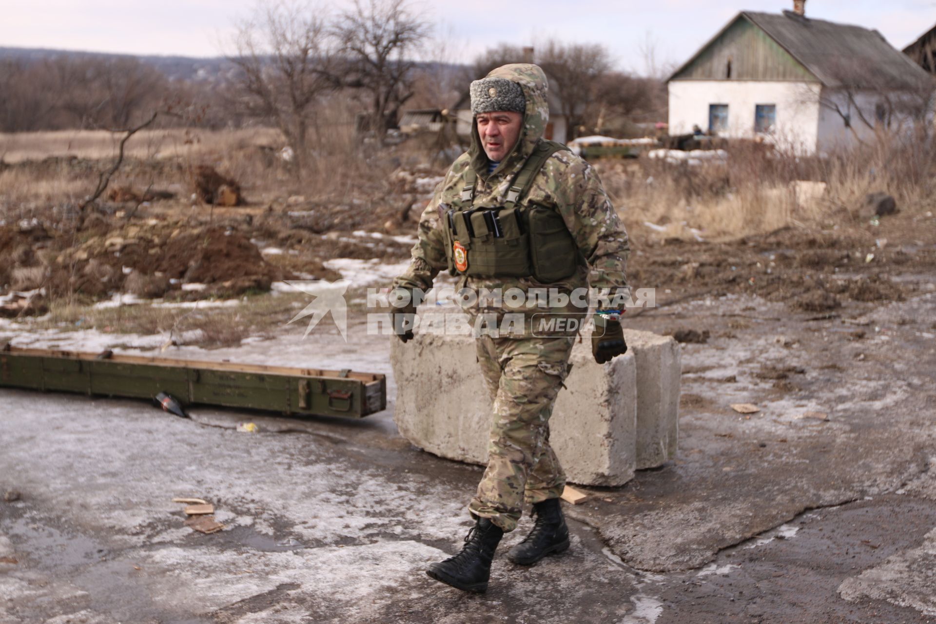 п.Красный Партизан перешел под контроль ополченцев ДНР. На снимке: командир отряда бригады `Восток` с позывным `Душман`.