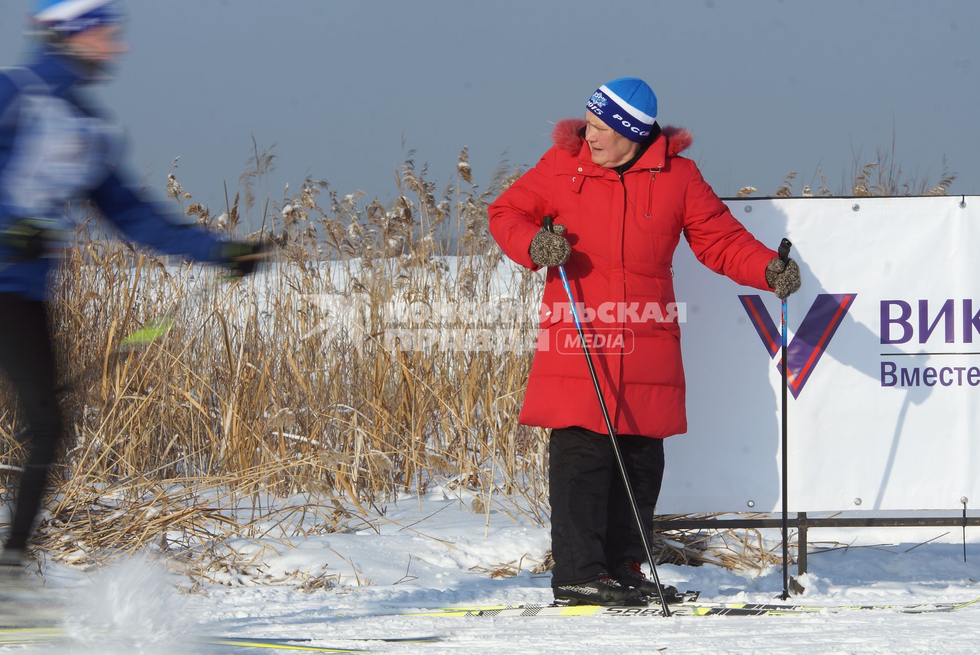 Участники всероссийской лыжной гонки \"Лыжня России 2015\" во время мужского забега спортсменов. Екатеринбург