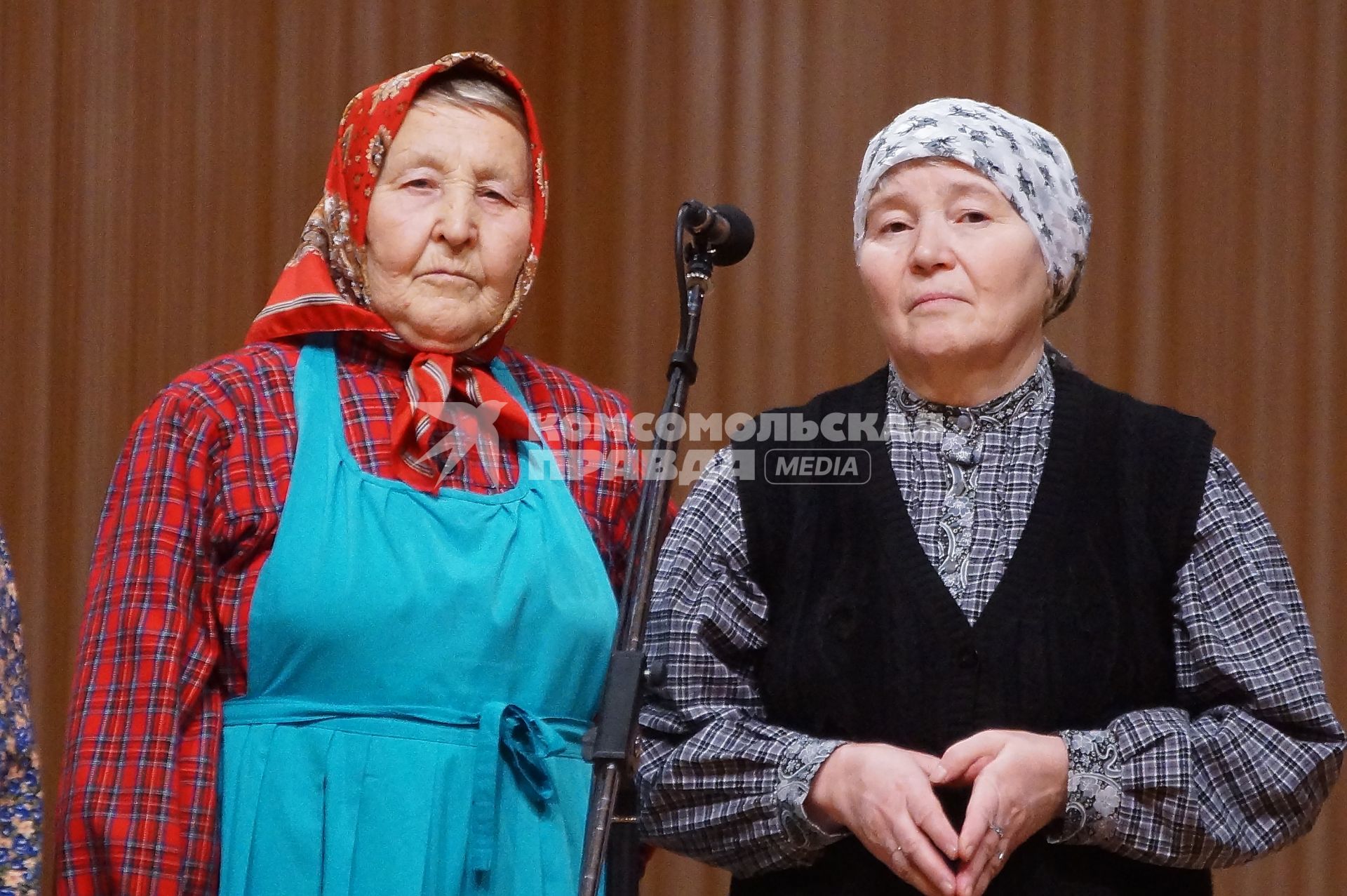 \"Бабушки из Бураново\" перед выступлением. 130-летие Екатеринбургской епархии