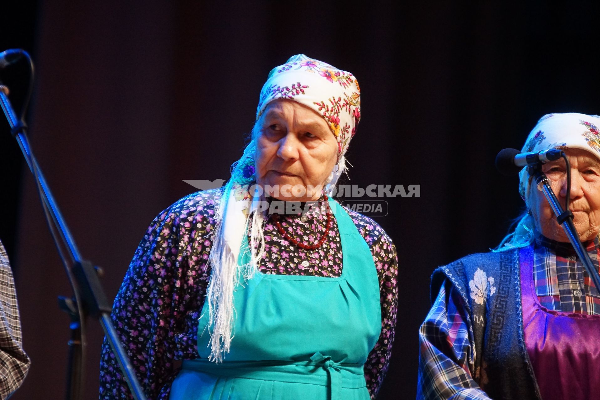 \"Бабушки из Бураново\" перед выступлением. 130-летие Екатеринбургской епархии