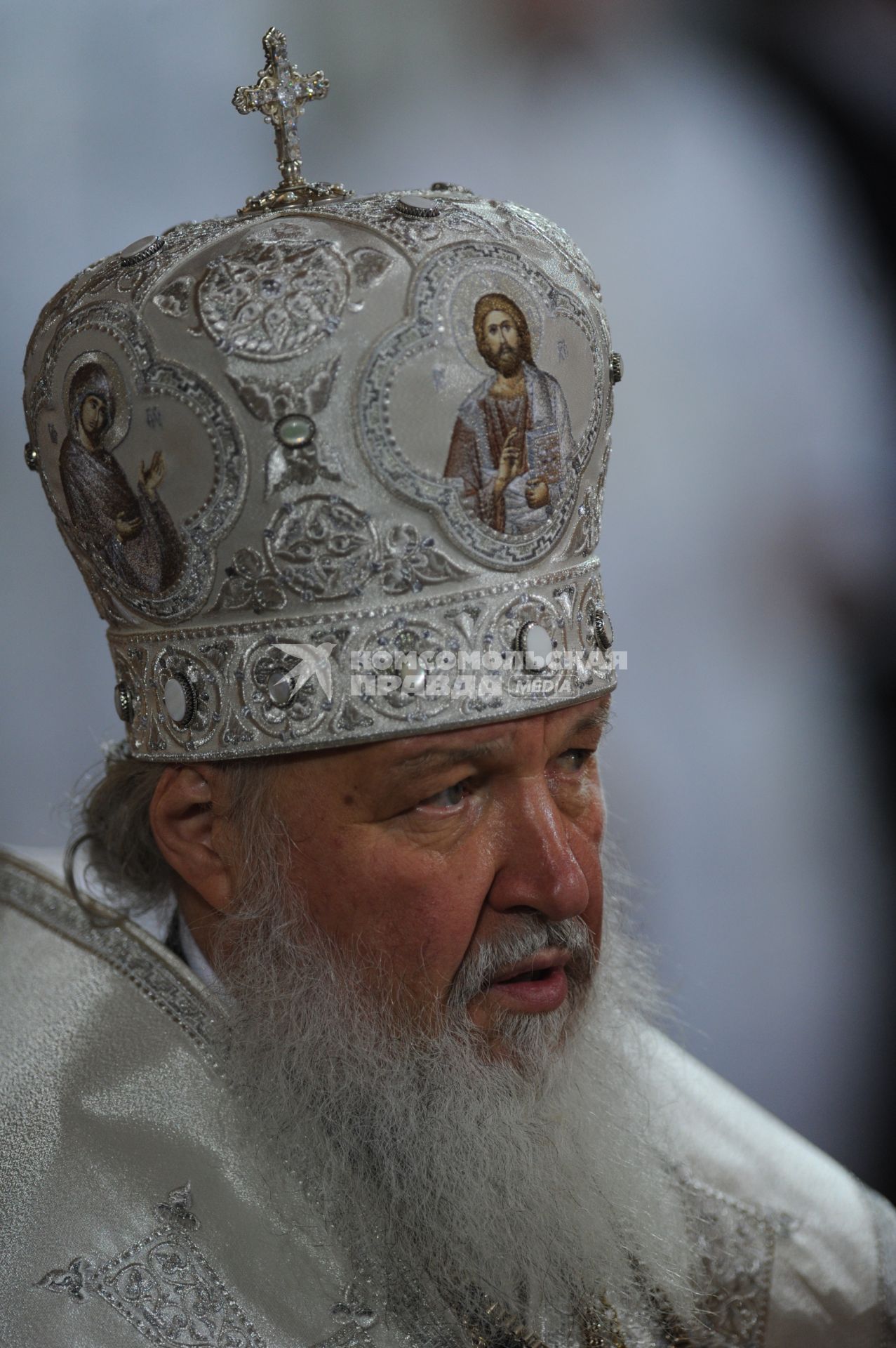 Патриарх Московский и всея Руси Кирилл во время праздничного пасхального богослужения в храме Христа Спасителя.