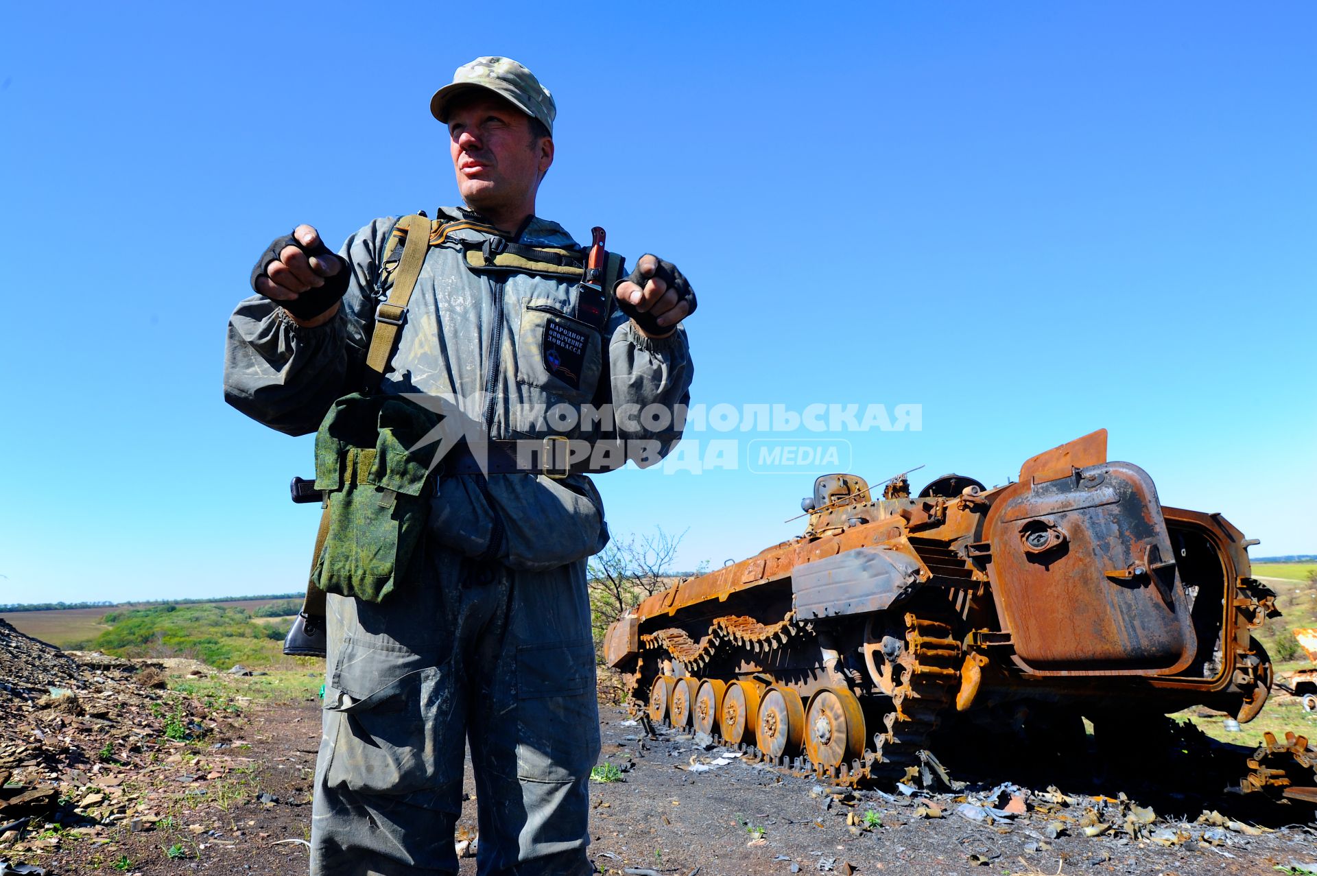 Украина. Донецкая область. с.Мариновка. Российский доброволец-ополченец Сергей.