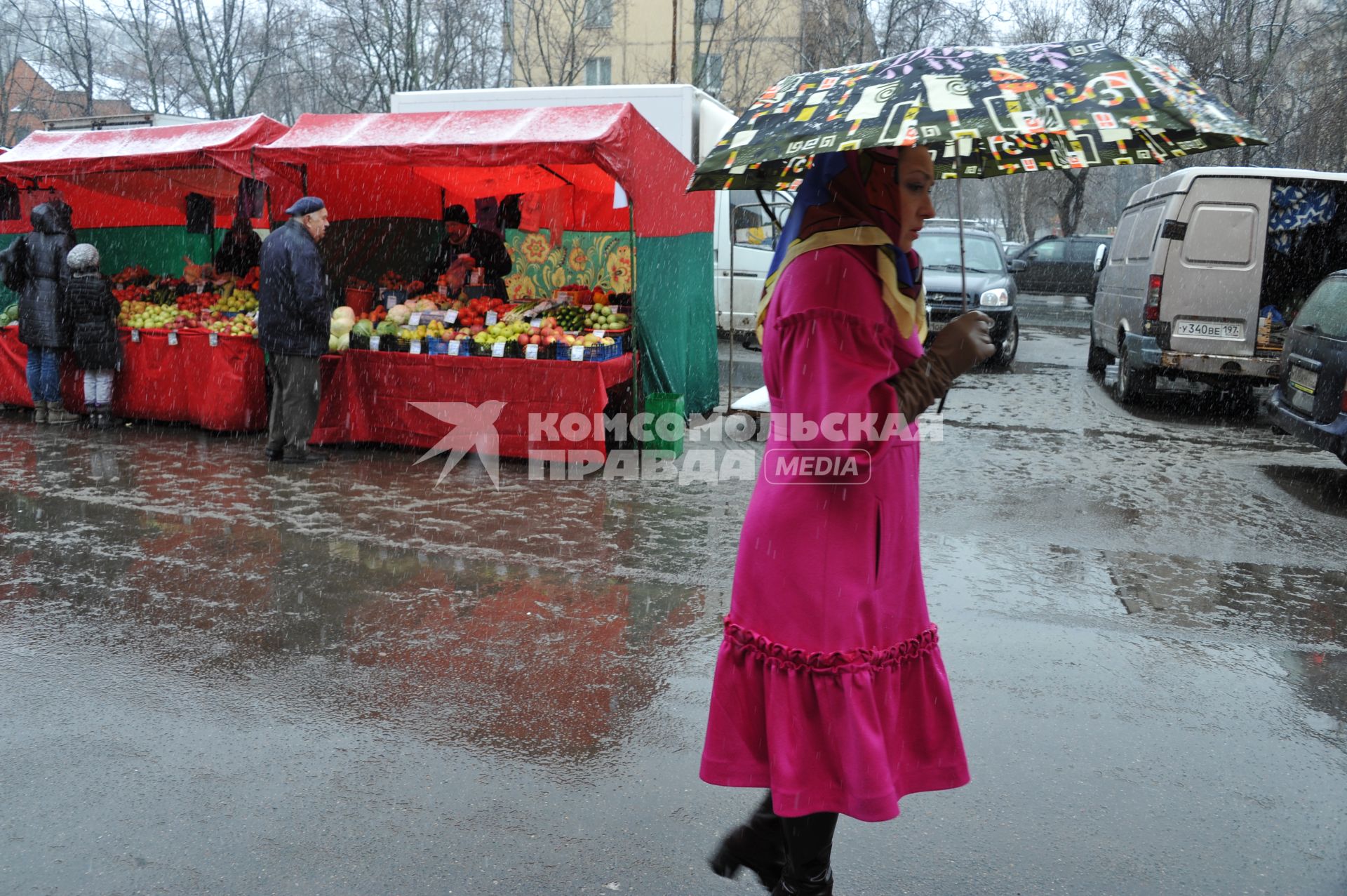 Ярмарка выходного дня в Москве.