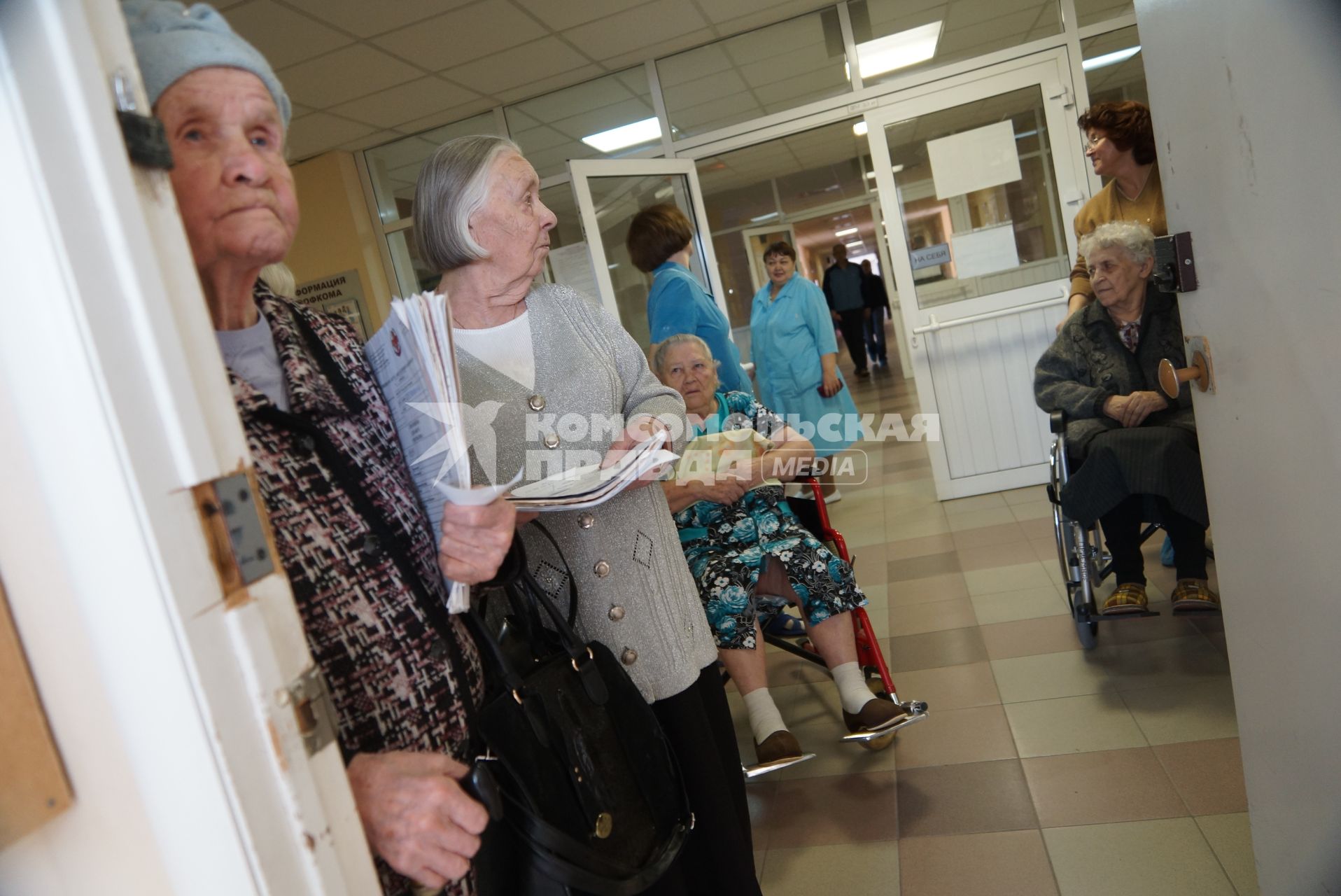 Екатеринбург. Свердловский областной госпиталь ветеранов войн. Ветераны, которые будут участвовать в параде в День Победы, проходят медицинский осмотр.