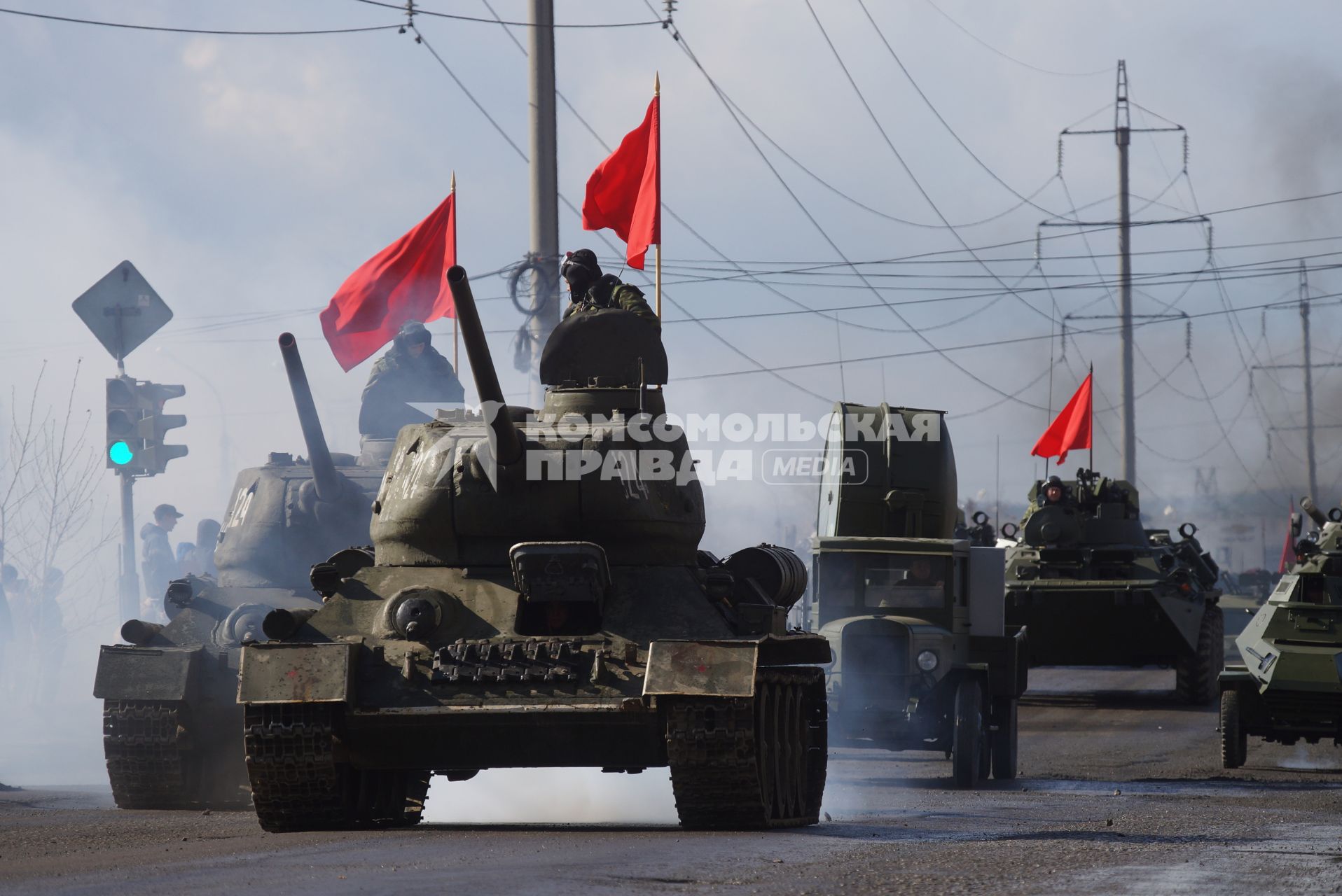 Екатеринбург. Танки Т-34-85 во время репетиции парада Победы.