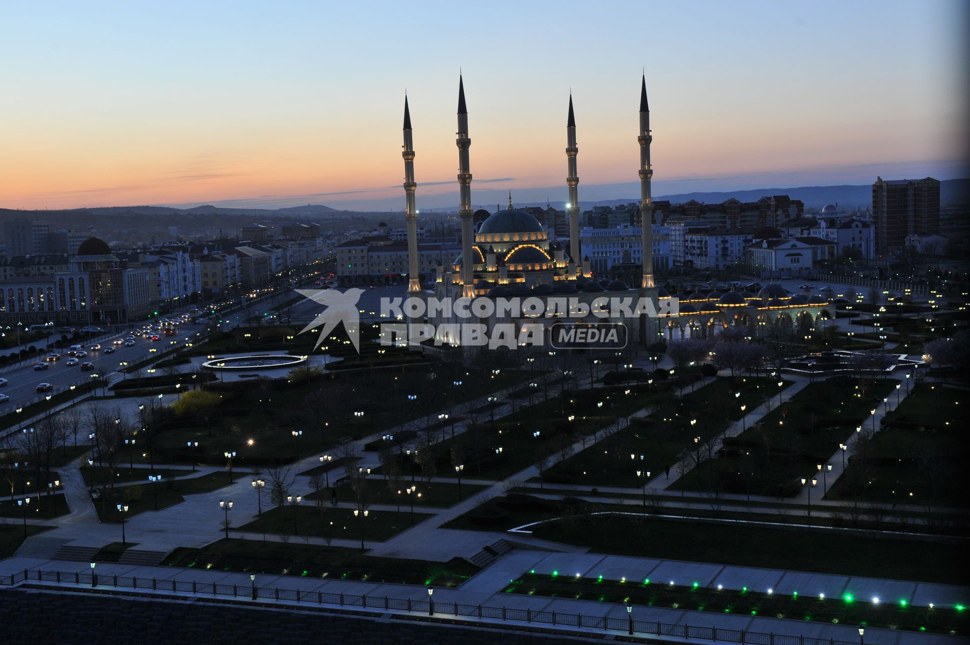 Грозный. Мечеть `Сердце Чечни` имени Ахмата Кадырова.