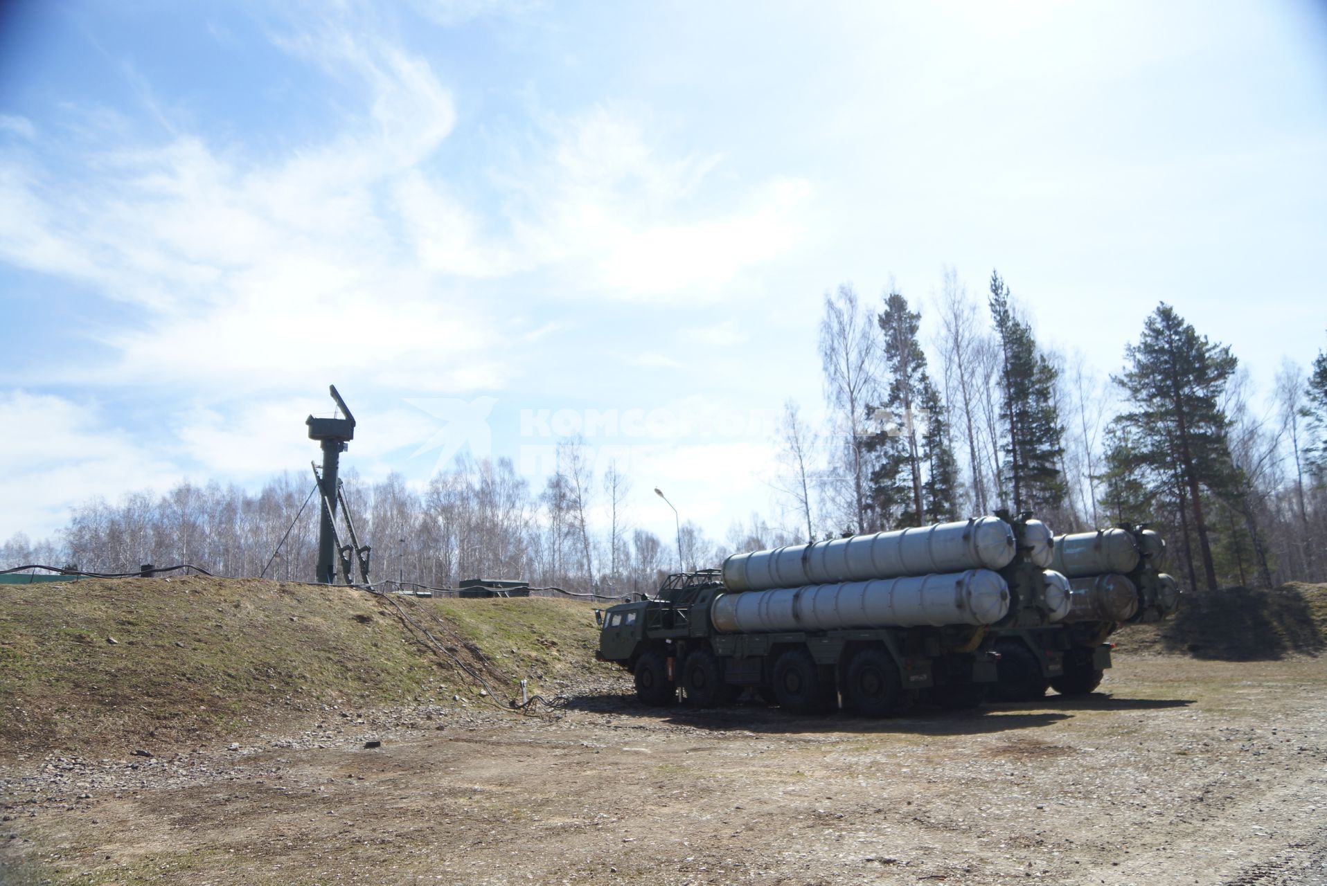 Ракетный комплекс С-300 на дежурстве в воинской части ПВО ВВС России г.Березовский