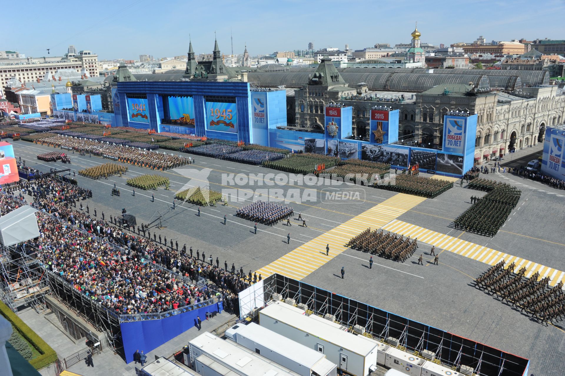 Москва. Военнослужащие парадных расчетов во время генеральной репетиции Парада на Красной площади, в честь 70-летия Победы в Великой Отечественной войне.