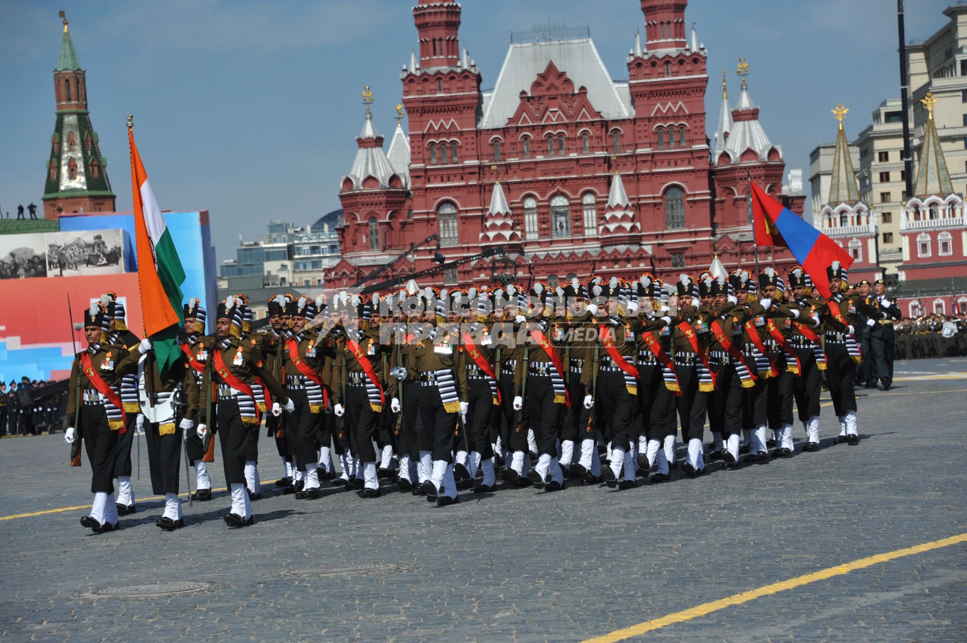 Москва. Военнослужащие гренадерского полка Вооруженных сил Индии во время военного парада на Красной площади, в честь 70-летия Победы в Великой Отечественной войне.