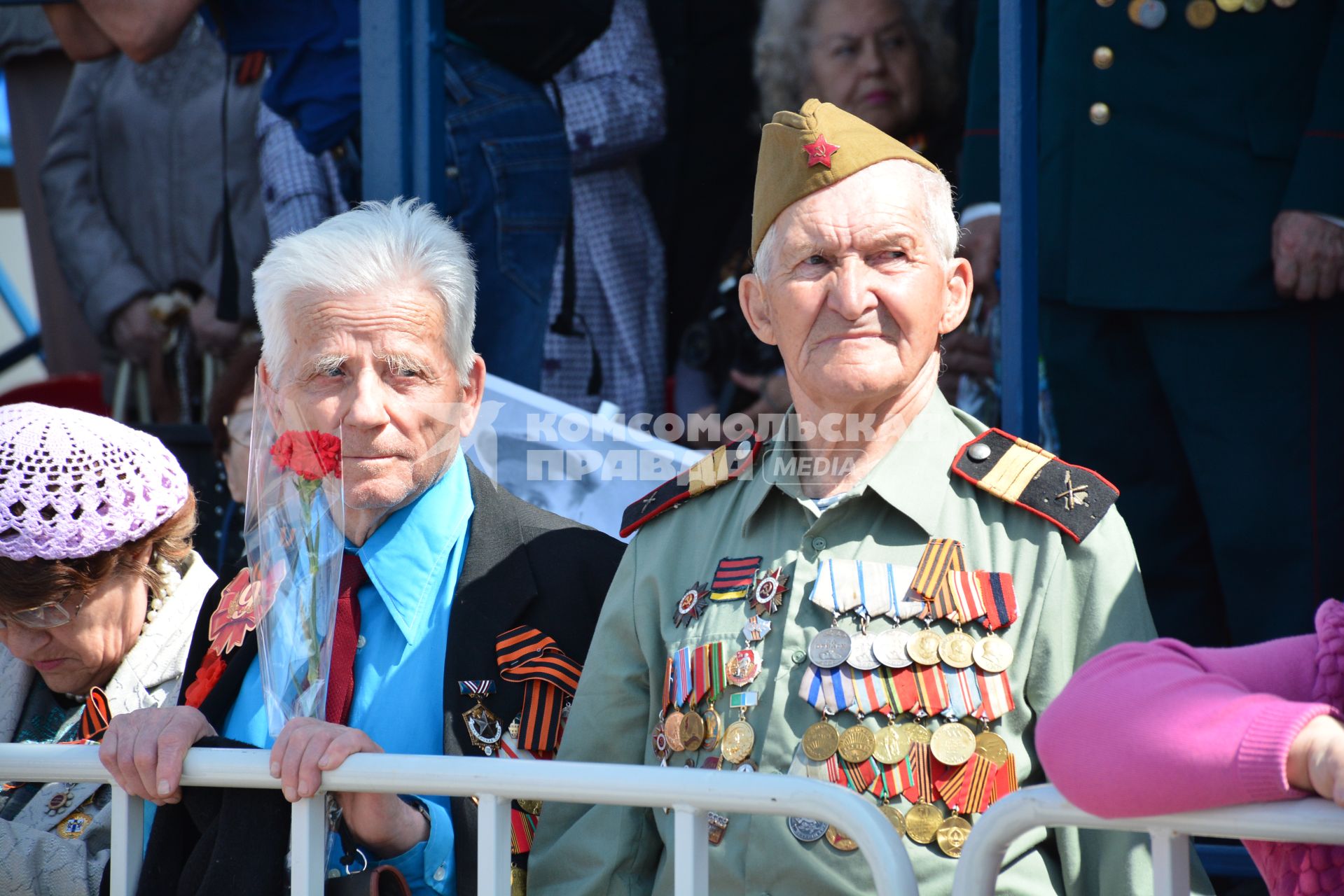 Новосибирск. Акция `Бессмертный полк`, посвященная 70-летию Победы в Великой Отечественной войне.