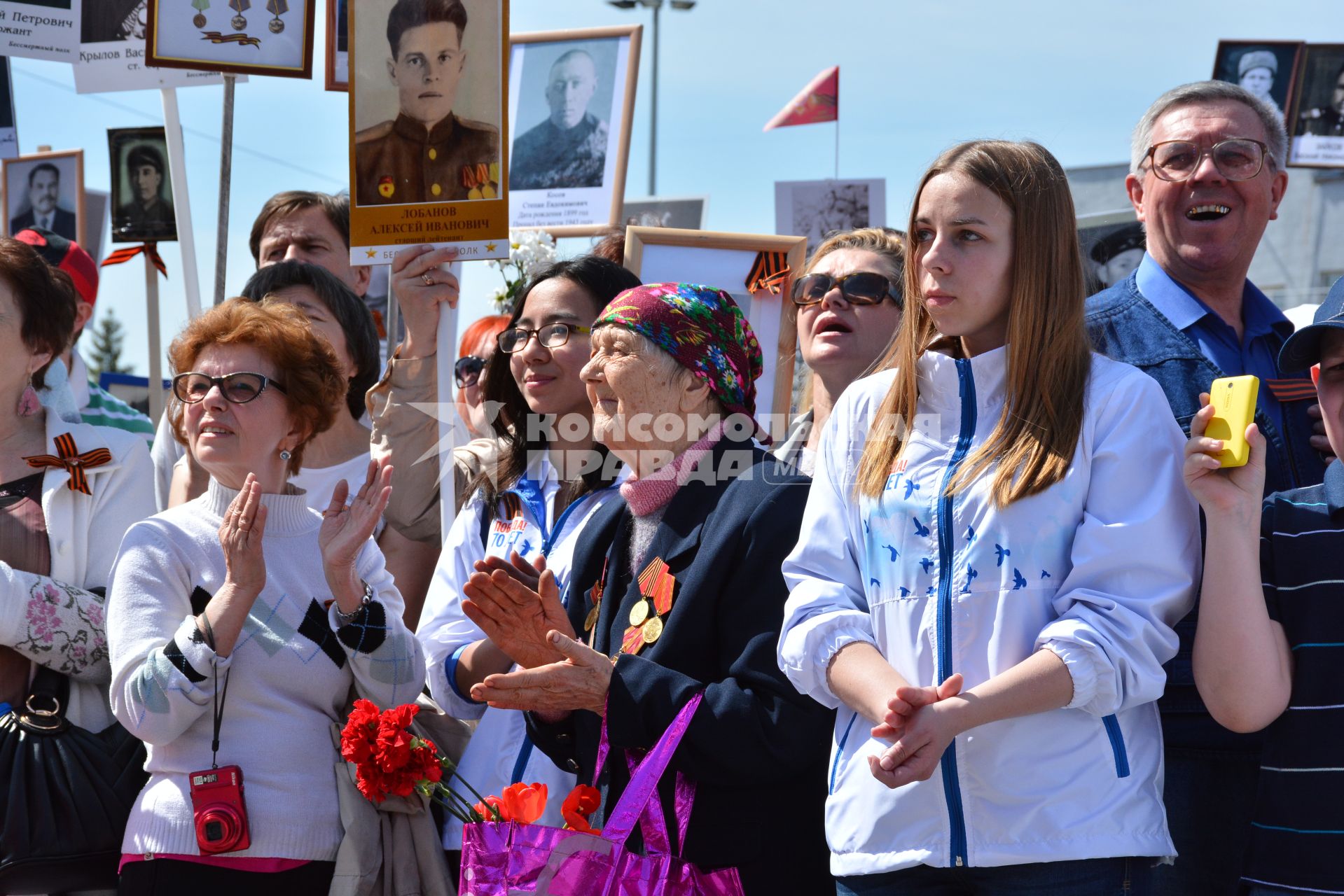 Новосибирск. Акция `Бессмертный полк`, посвященная 70-летию Победы в Великой Отечественной войне.