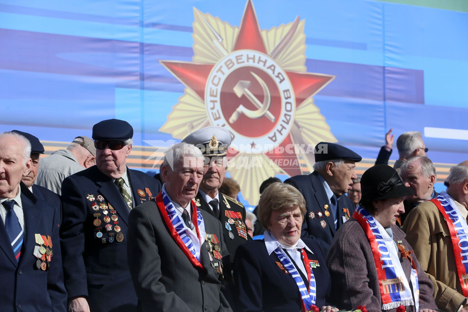 Санкт-Петербург. Парад Победы на Дворцовой площади в честь 70-летия Победы в Великой Отечественной войне.