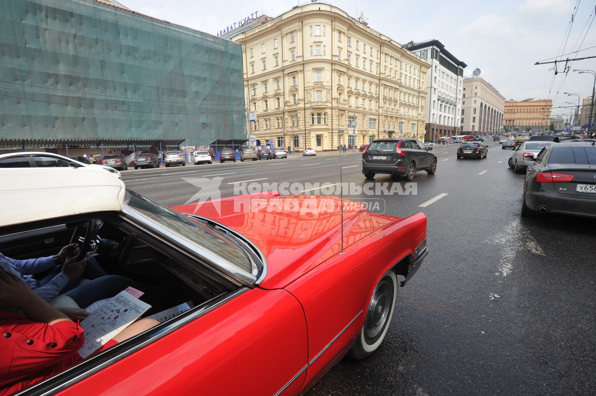 Ралли ретро-авто  в Москве.