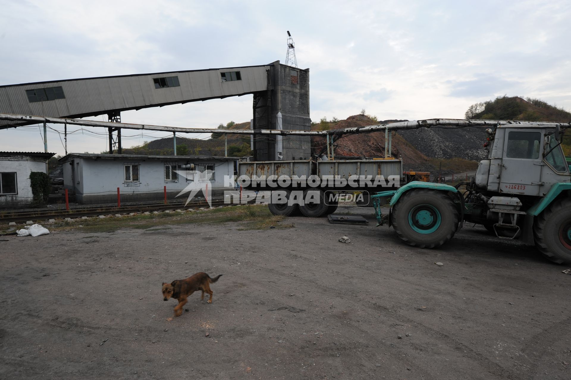 Украина. Донецкая область. г.Ждановка. Шахта `Коммунарская`, пострадавшая в результате артобстрела украинской армией.