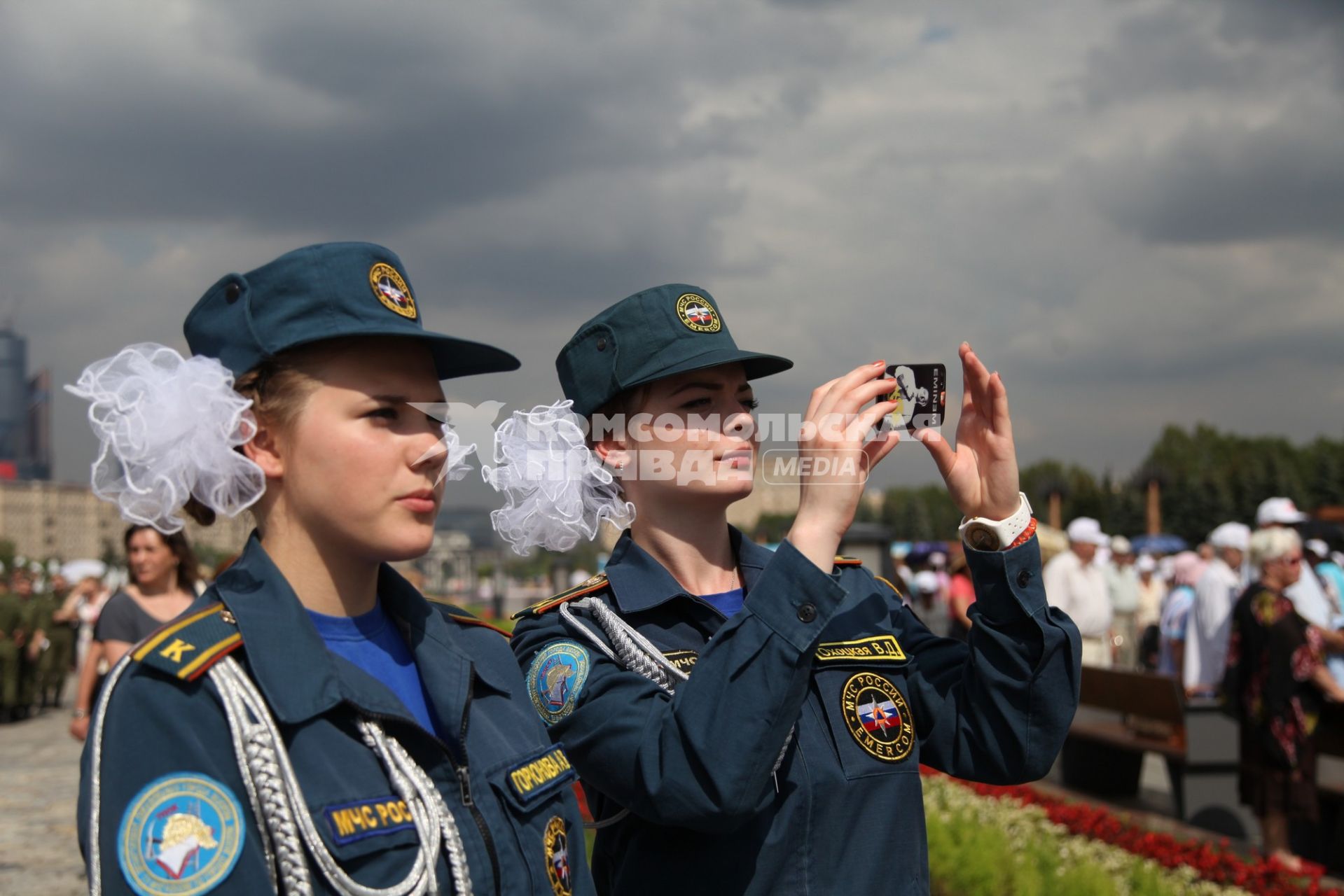 Москва. В День памяти и скорби 22 июня на Поклонной горе прошла церемония возложения цветов к подножию обелиска Победы.