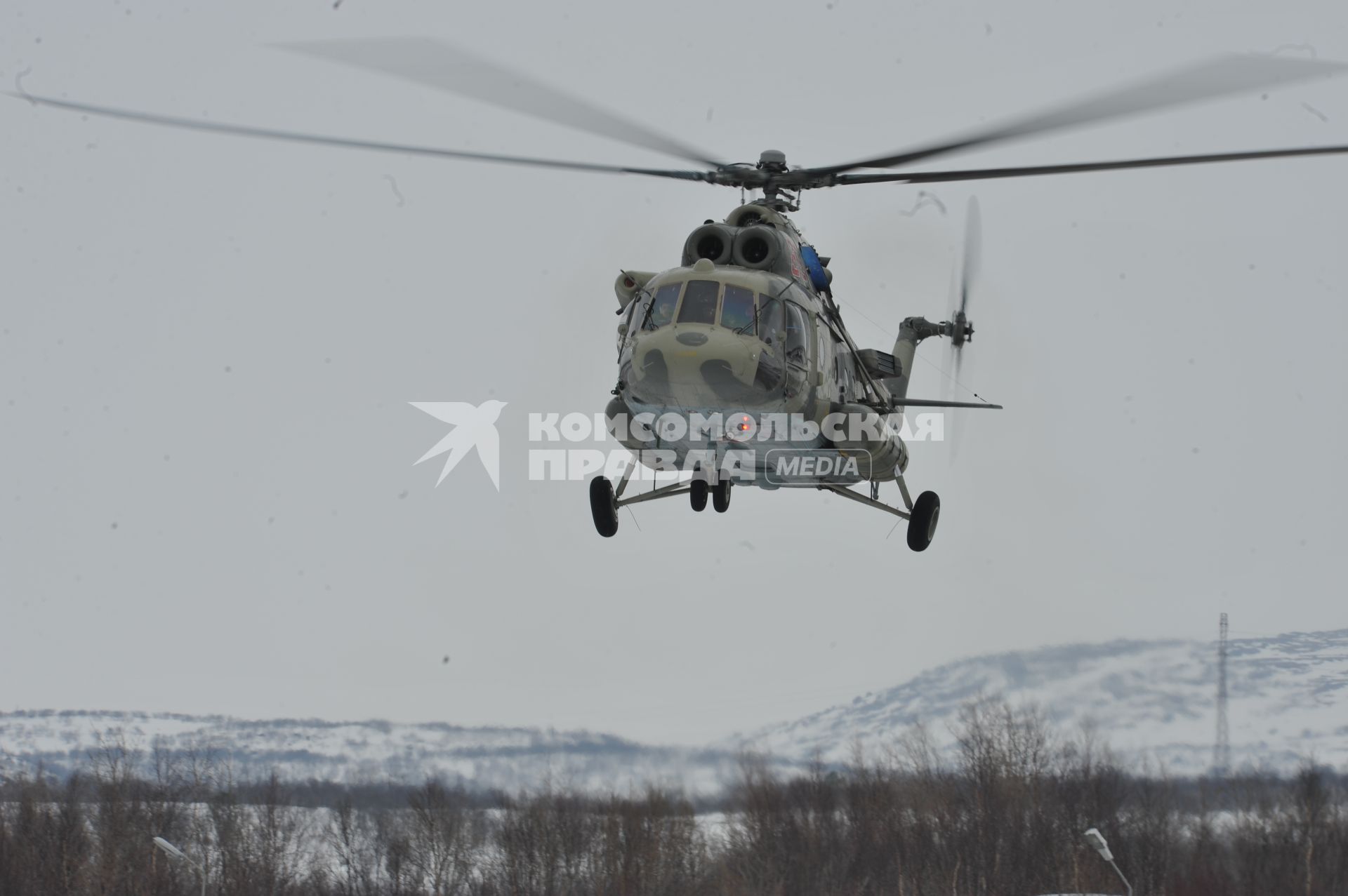 Мурманская область. п.Североморск-3. Вертолет Ми-26.