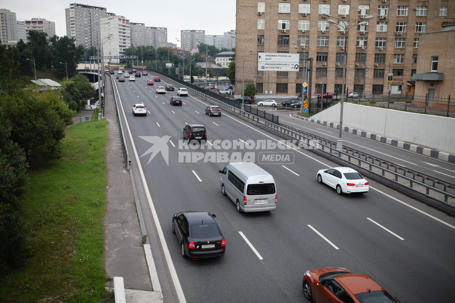 Виды Москвы. Вид на Третье транспортное кольцо с Лефортовского моста.