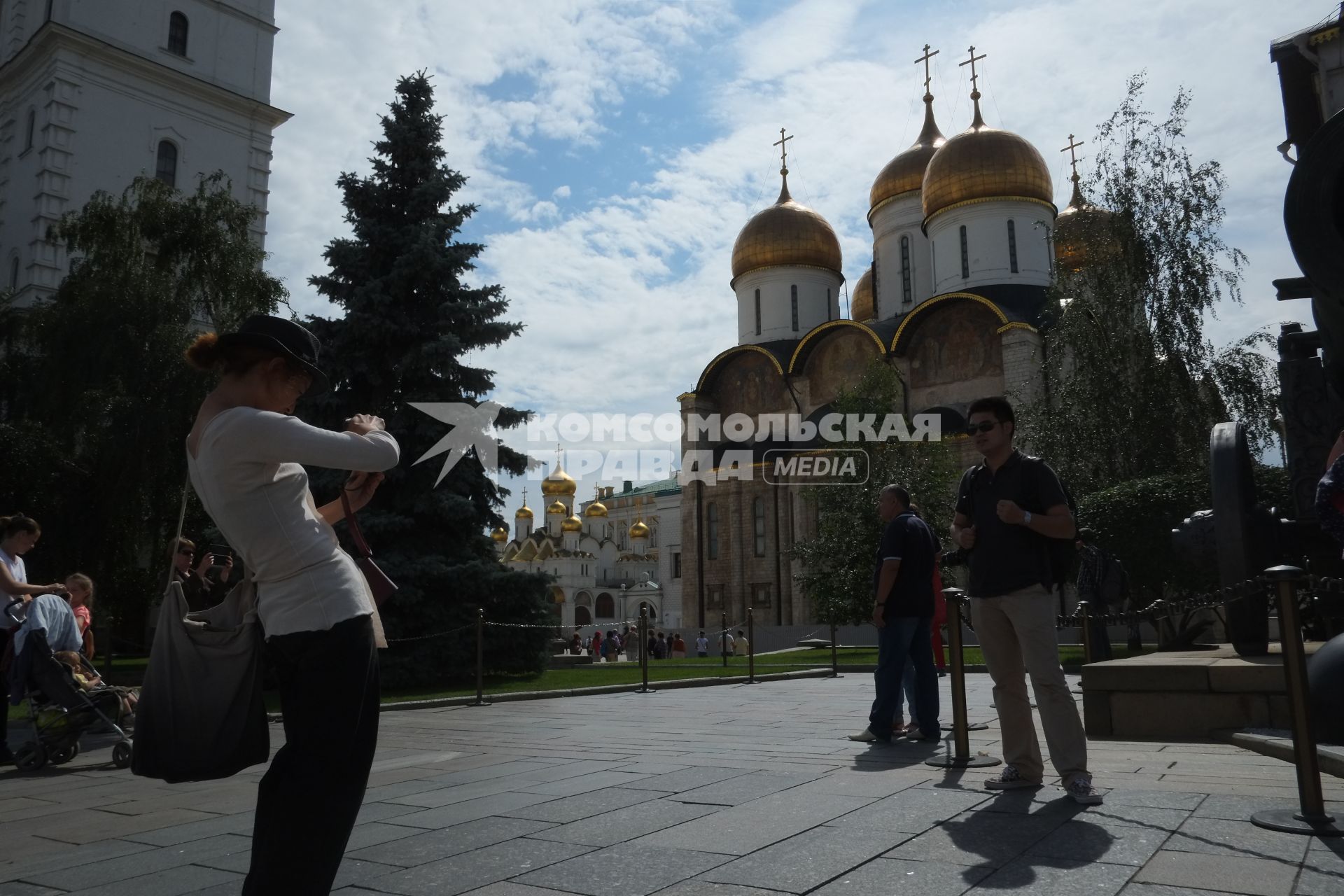 Московский Кремль. Архангельский собор на Соборной площади.