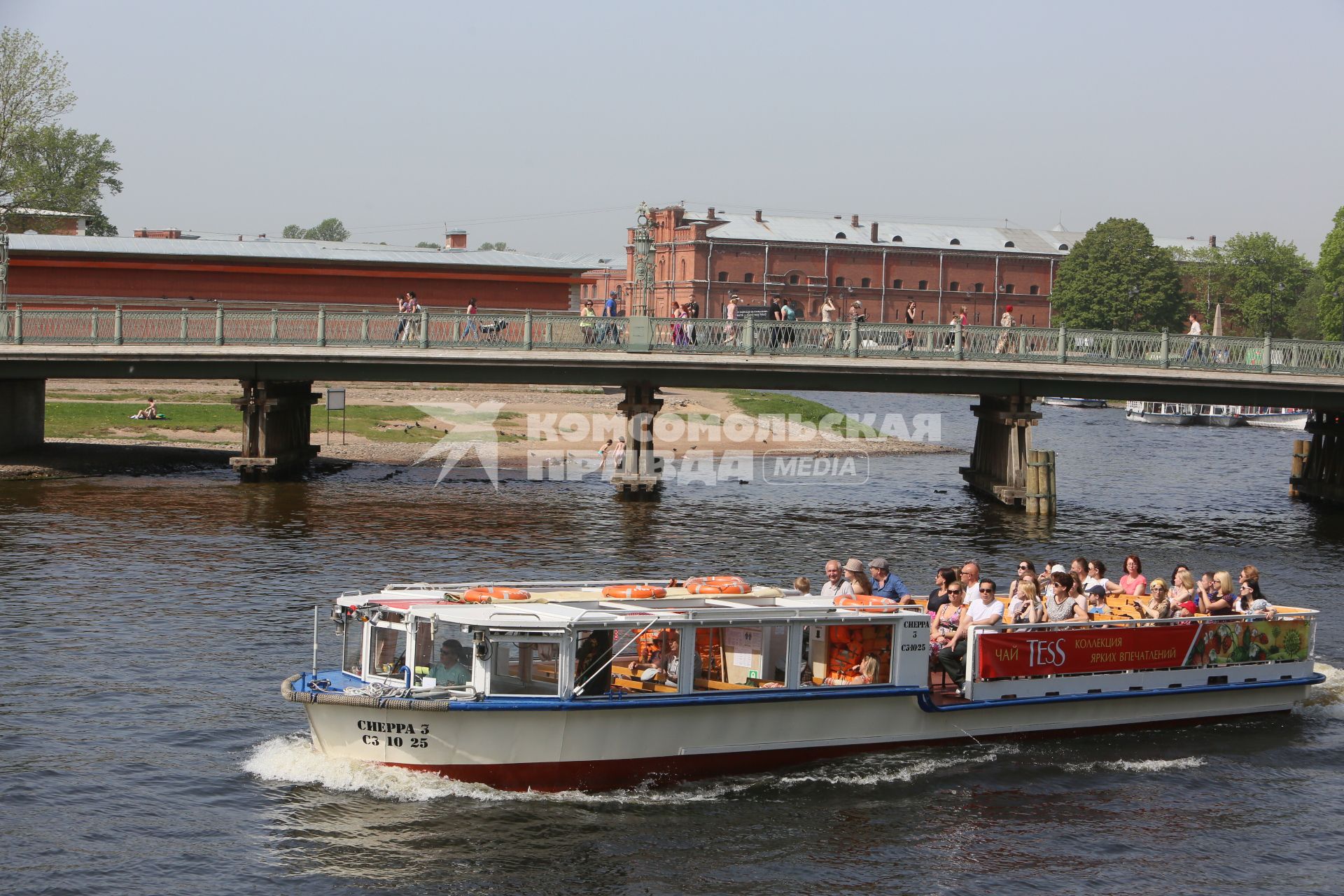 Санкт-Петербург. Водные прогулки по каналам.