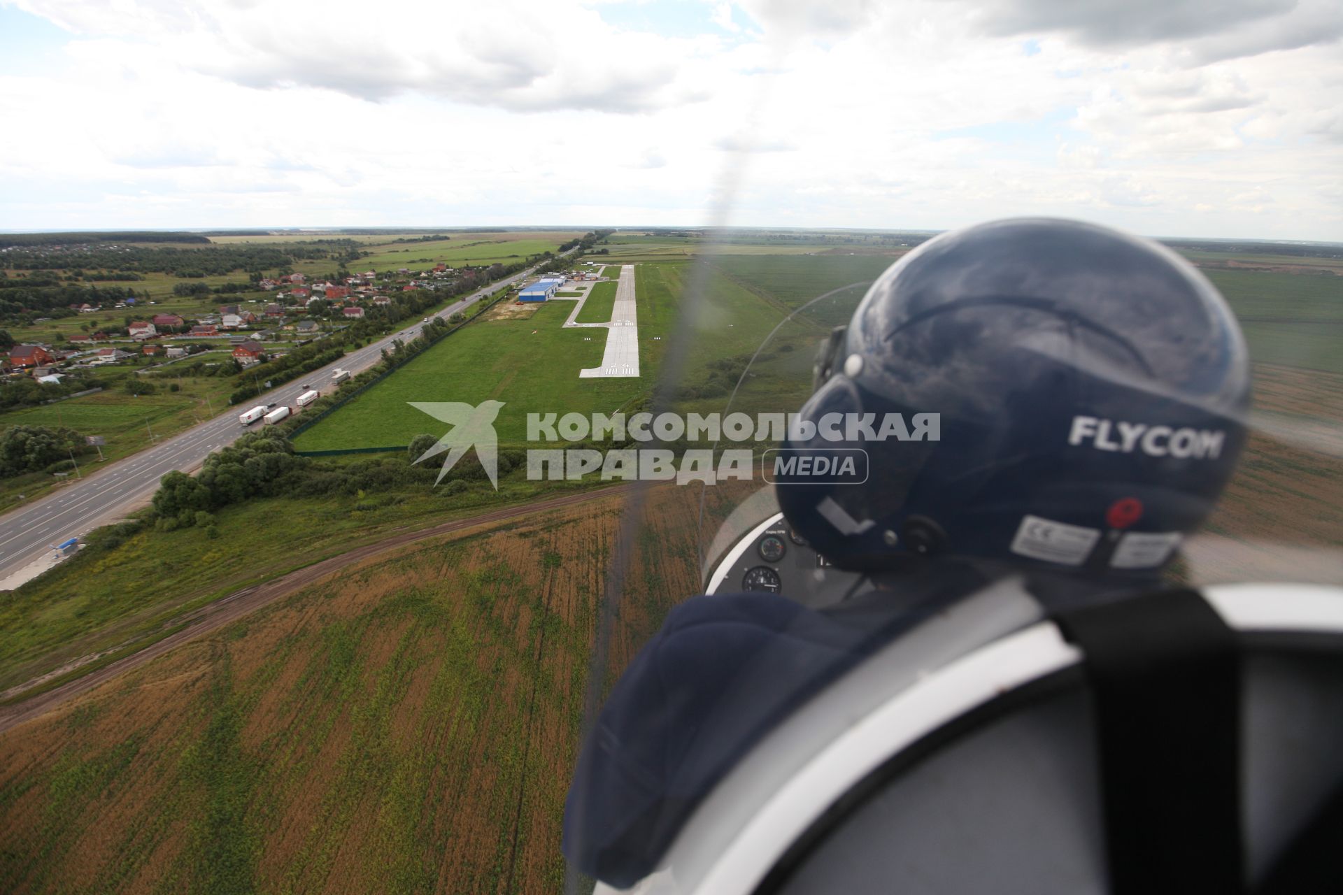 Московская область. Полеты на автожире (гироплане) на аэродроме возле Воскресенска