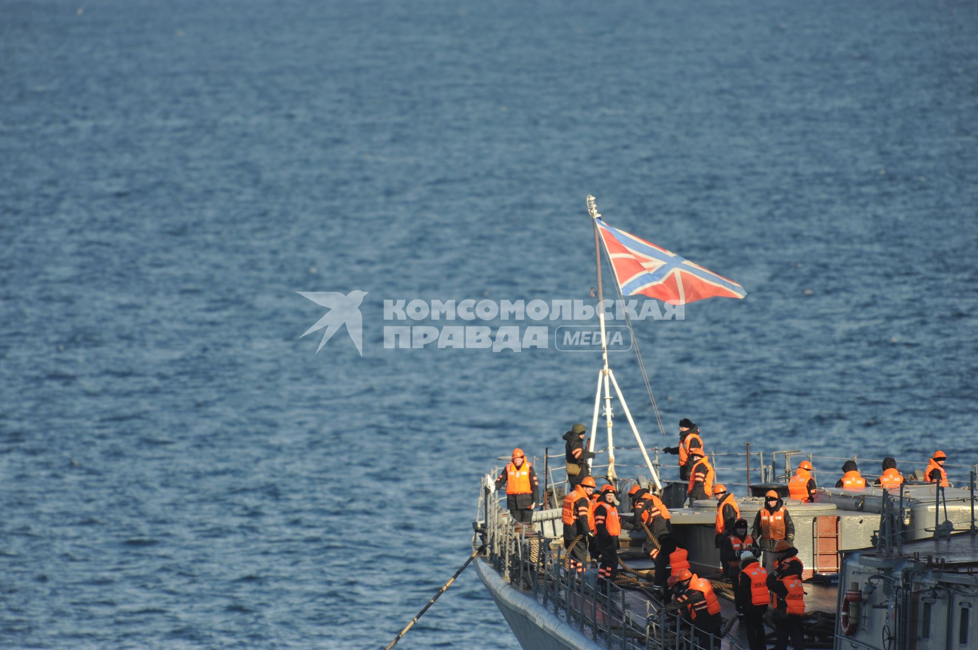 Североморск. Военно-морская база Северного флота России. Большой противолодочный корабль проекта 1155 `Адмирал Левченко` в порту.