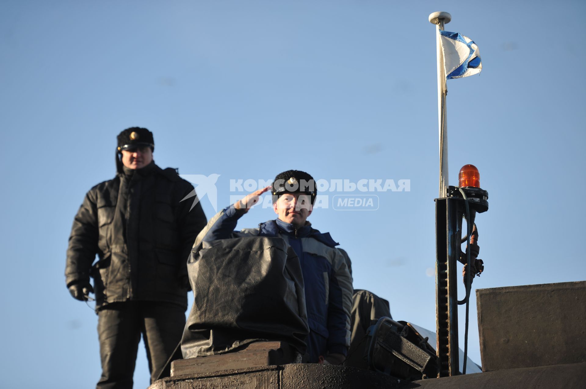 Североморск. Военно-морская база Северного флота России. Военнослужащие на атомной подводной лодке Б-138 `Обнинск` в порту.