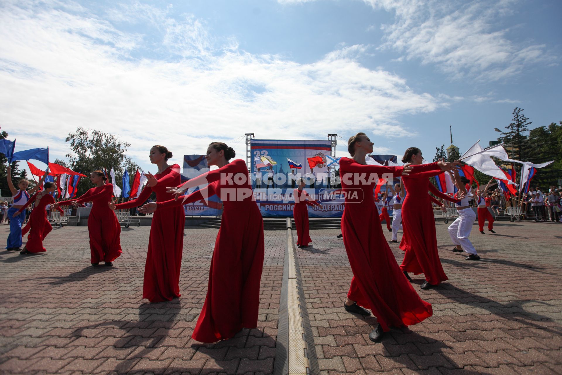 Ставрополь. Праздничный концерт в честь  Дня российского флага.