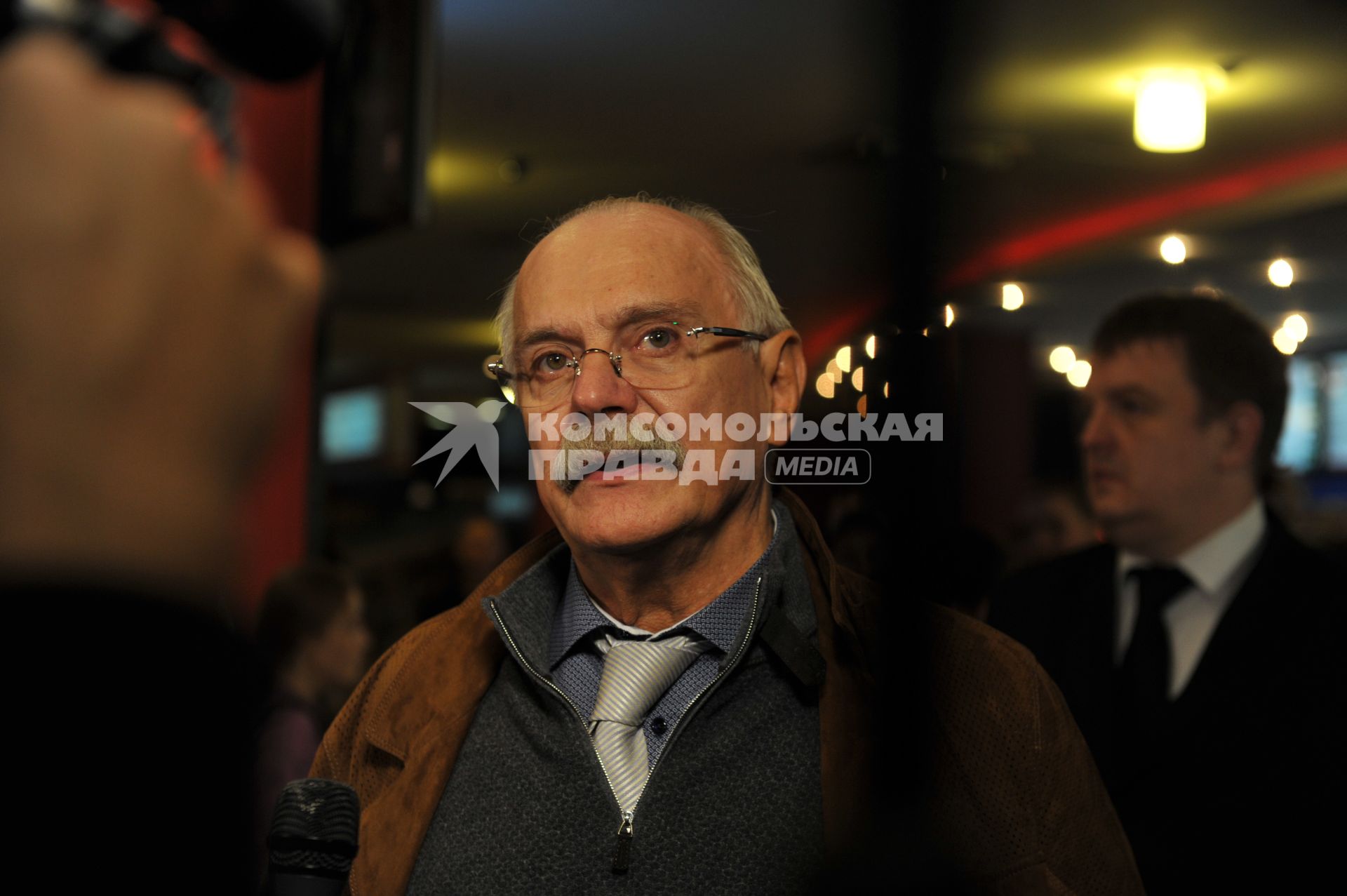Москва.  Актер и режиссер Никита Михалков перед премьерой фильма `14+` режиссера Андрея Зайцева в кинотеатре `Октябрь`.