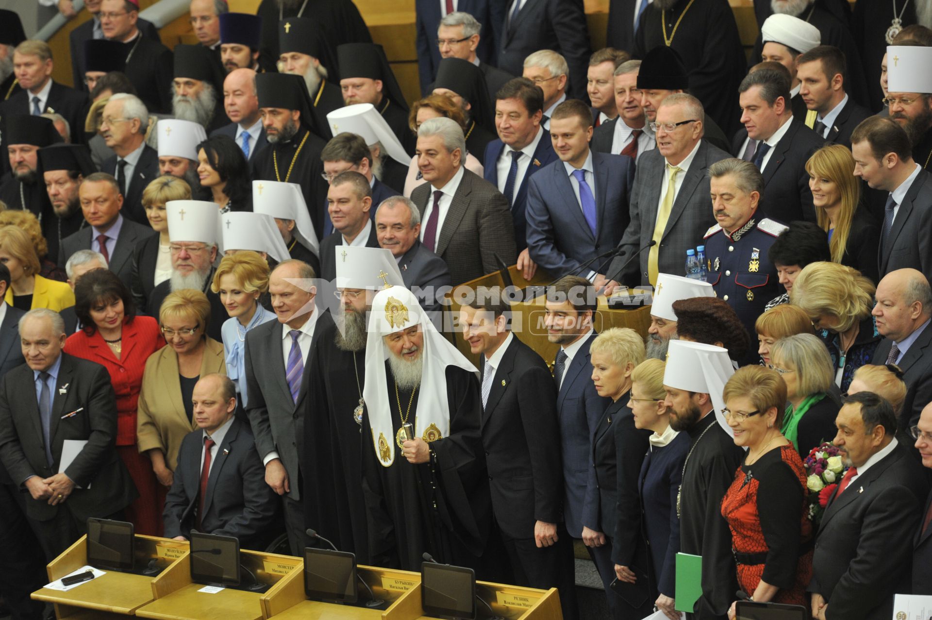 Государственная Дума. Рождественские парламентские встречи. На снимке: депутат, руководитель фракции КПРФ Геннадий Зюганов,  патриарх Московский и всея Руси Кирилл, председатель Государственной Думы РФ Сергей Нарышкин и заместитель председателя Государственной Думы, депутат Сергей Железняк.