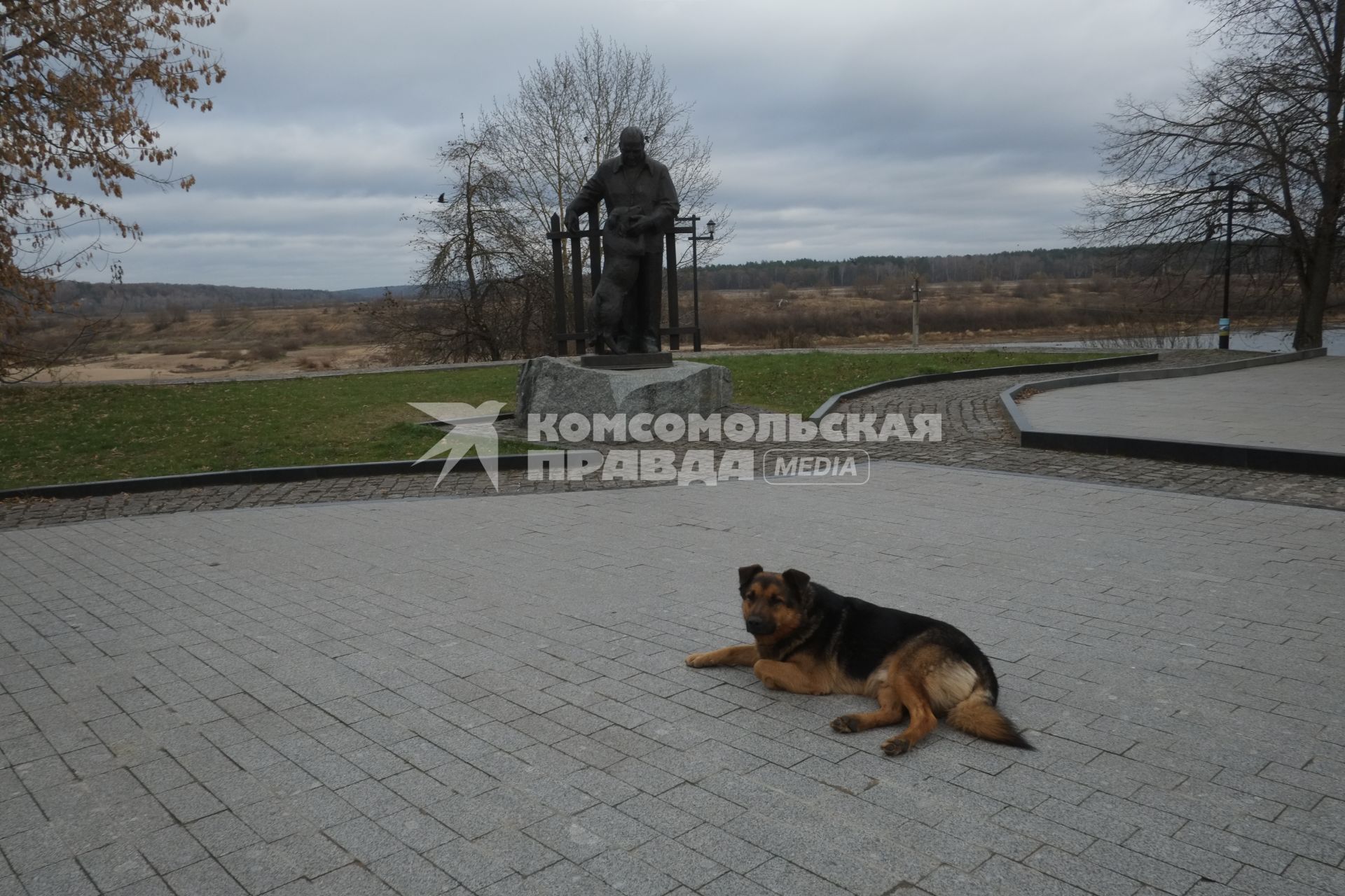 г.Таруса. Памятник Константину Паустовскому.