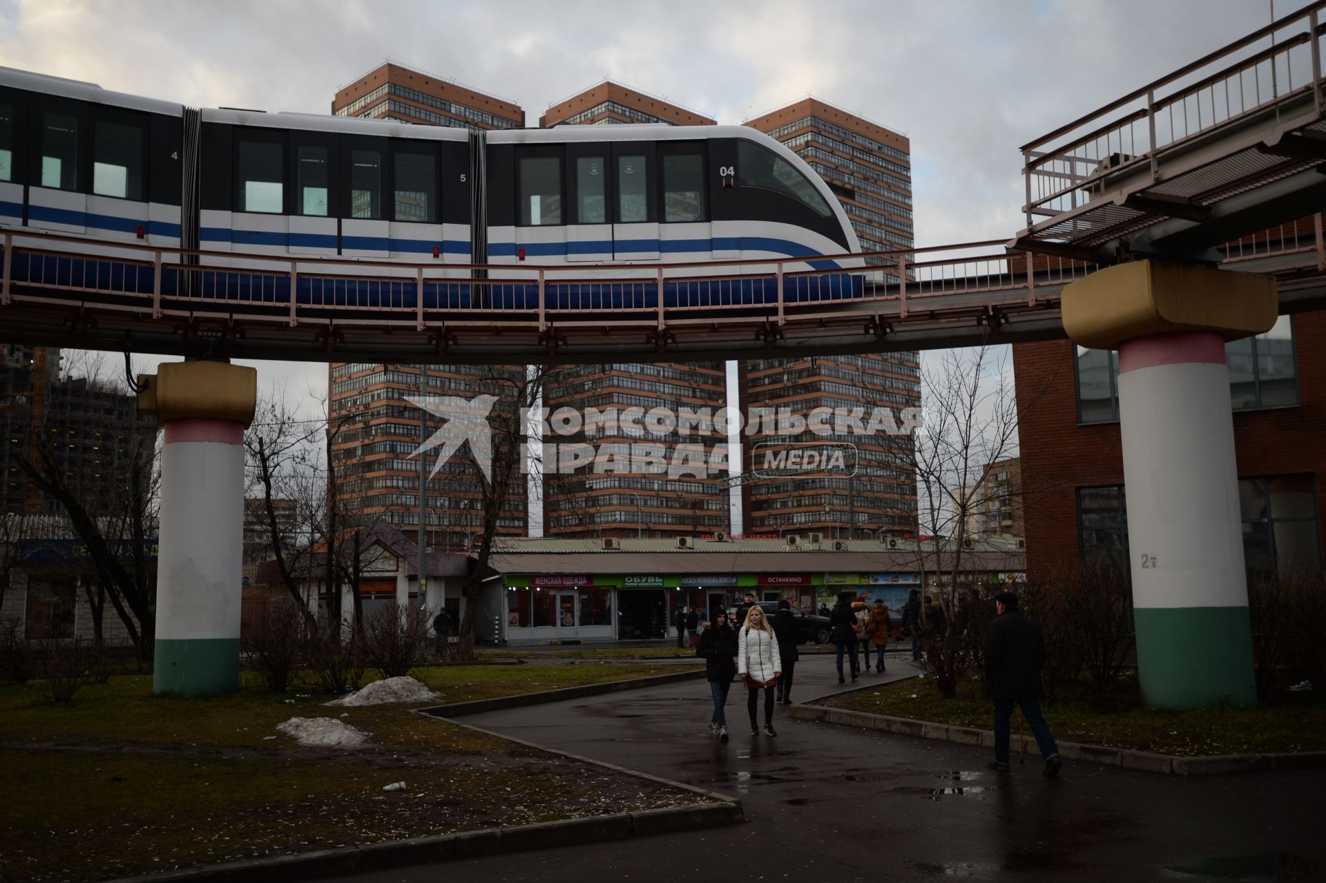 Москва. Московская монорельсовая транспортная система (ММТС).