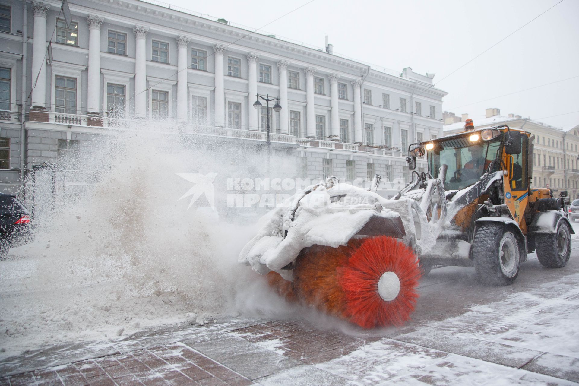 Санкт-Петербург. Уборка снега.