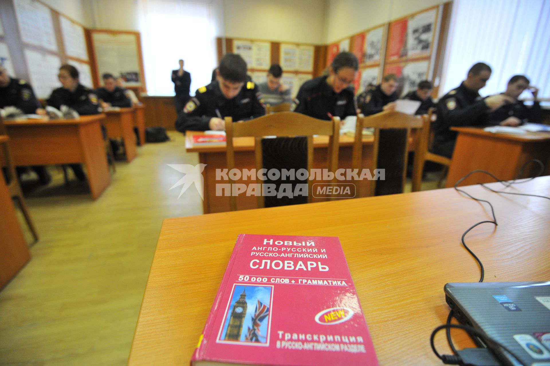 Москва. Сотрудники туристической полиции проходят подготовку, включающую курсы иностранных языков и правила общения с туристами.