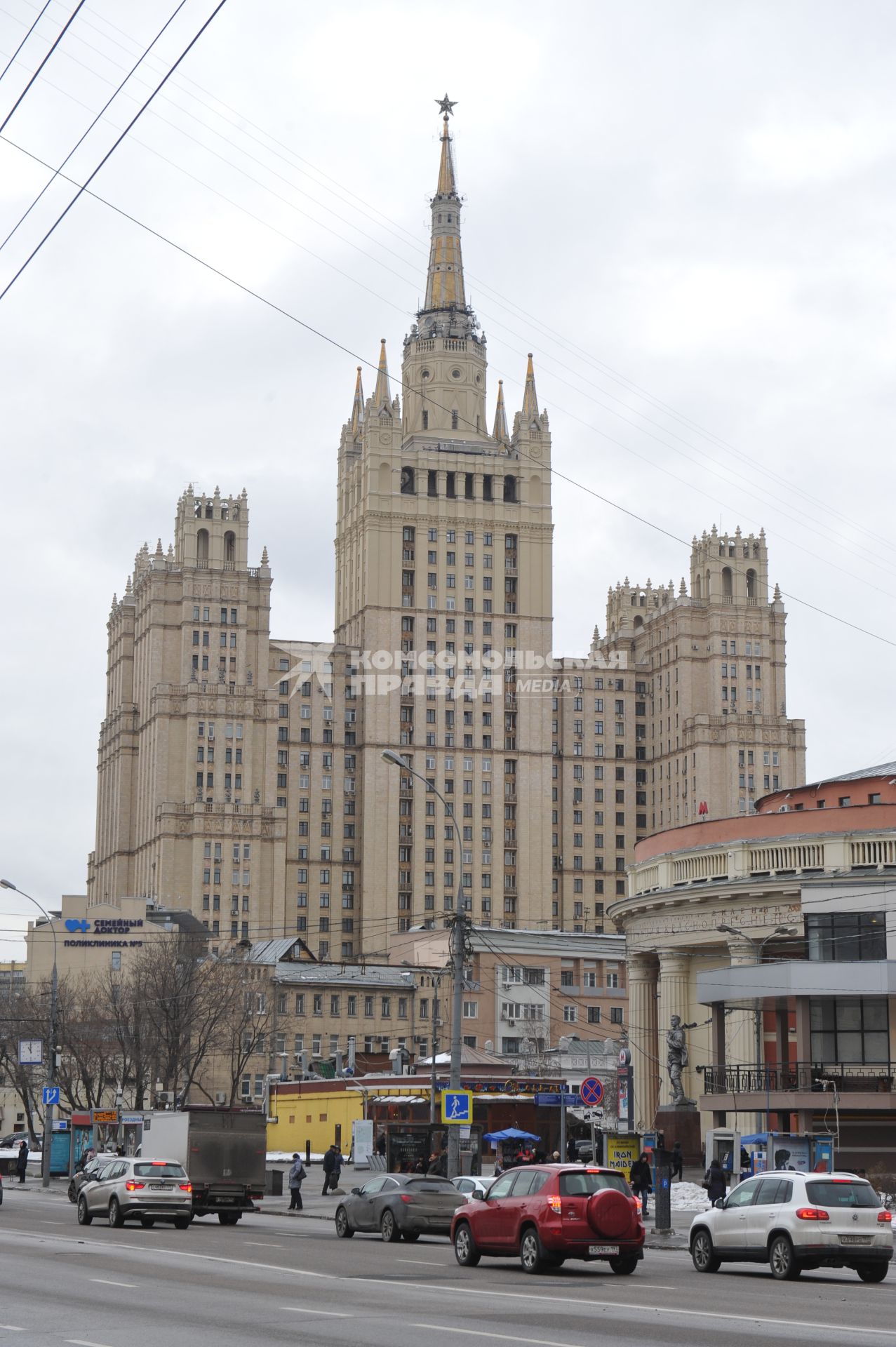 Москва.  Жилой дом на Кудринской площади.