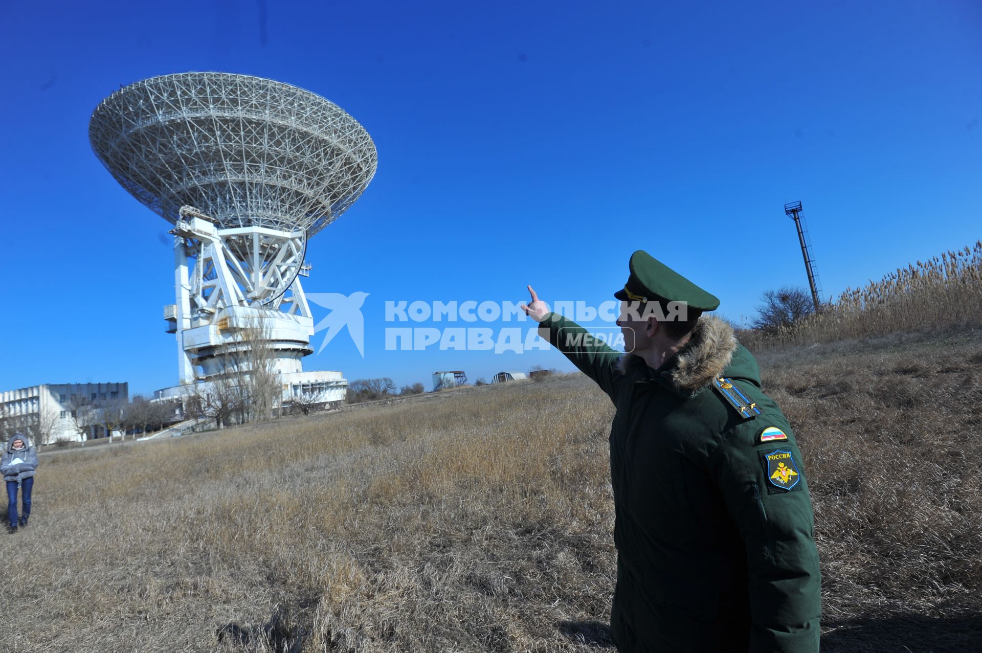 Евпатория. Радиотелескоп П-2500 (РТ-70) на площадке 40-го отдельного командно-измерительного комплекса Воздушно-космических сил РФ.