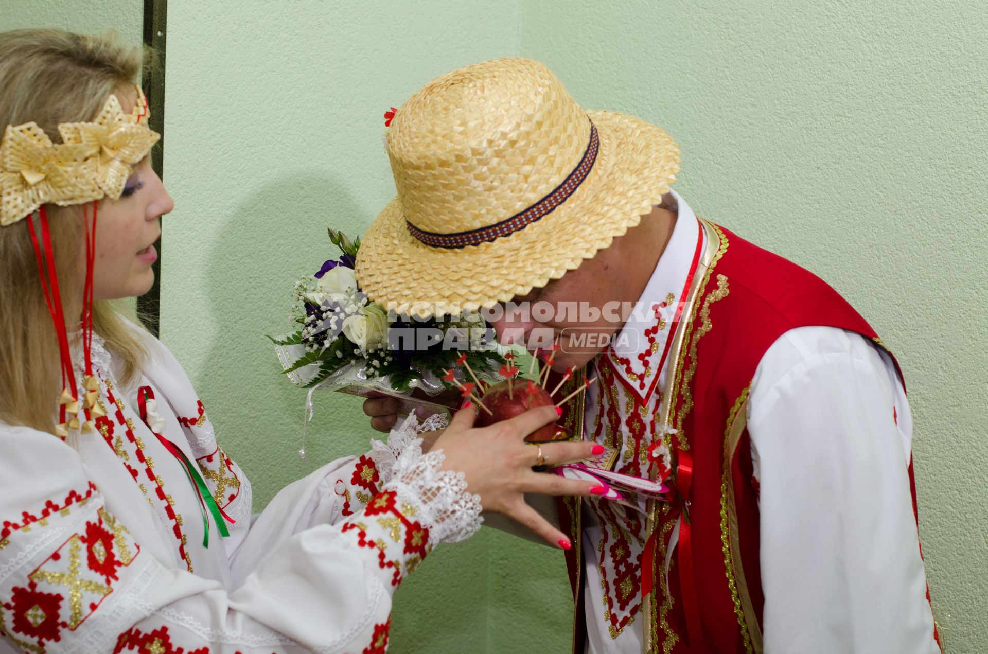 Самара. Традиционная белорусская свадьба прошла в Доме Дружбы народов.