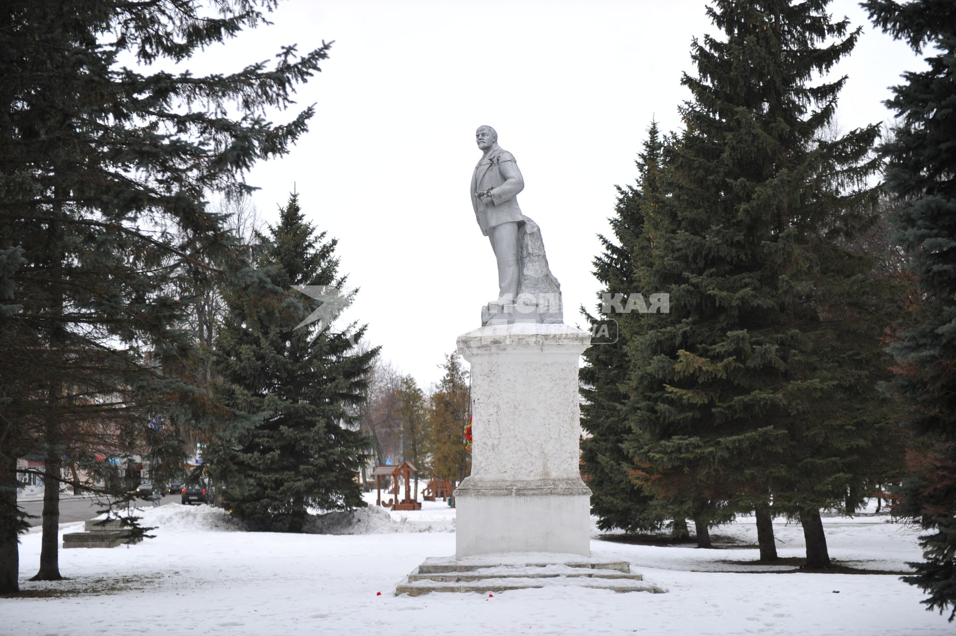 Ярославская область, г. Углич. Памятник В.И. Ленину.