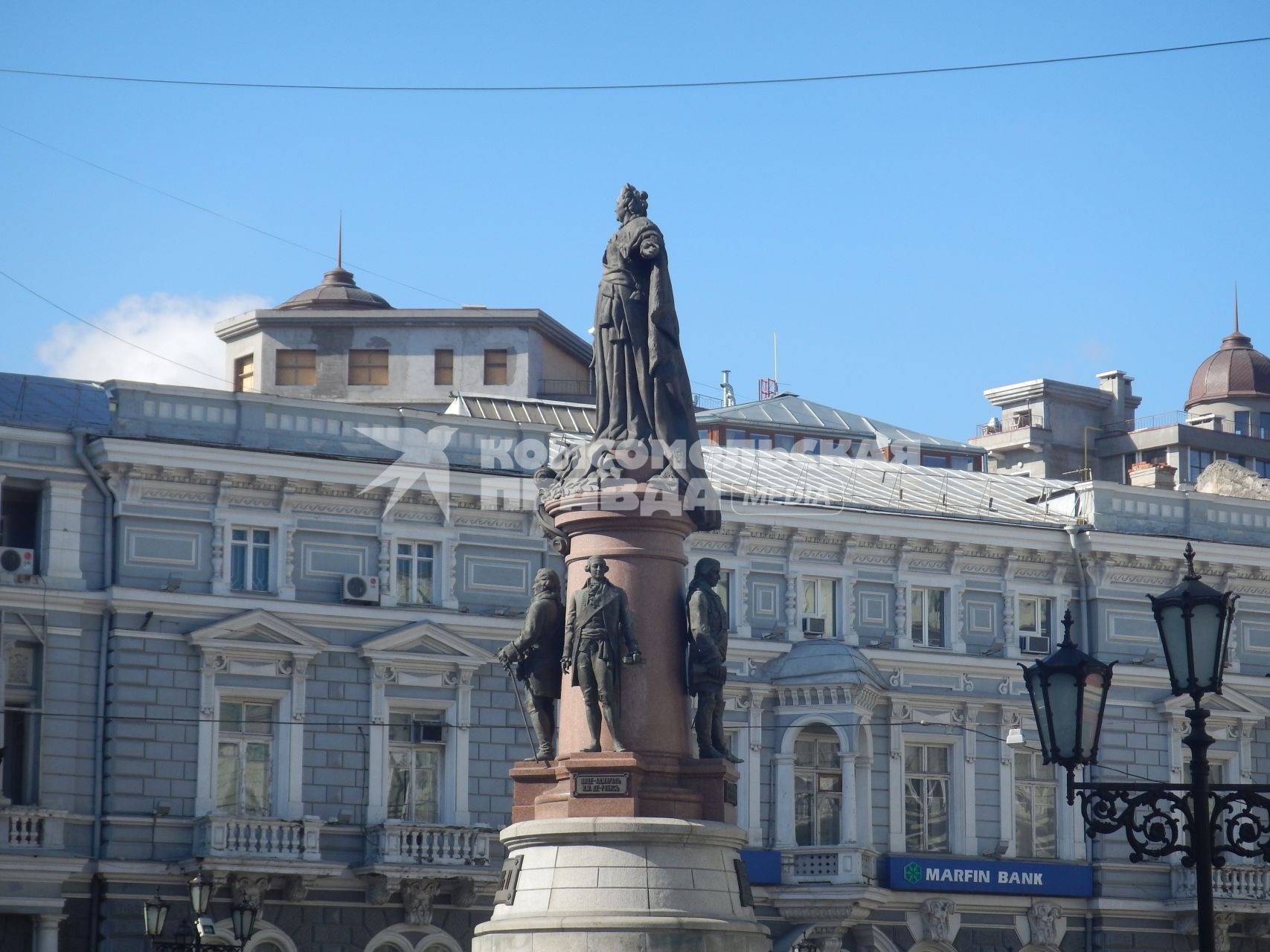 Украина. Одесса. Памятник основателям Одессы - Екатерина Великой и ее сподвижникам.