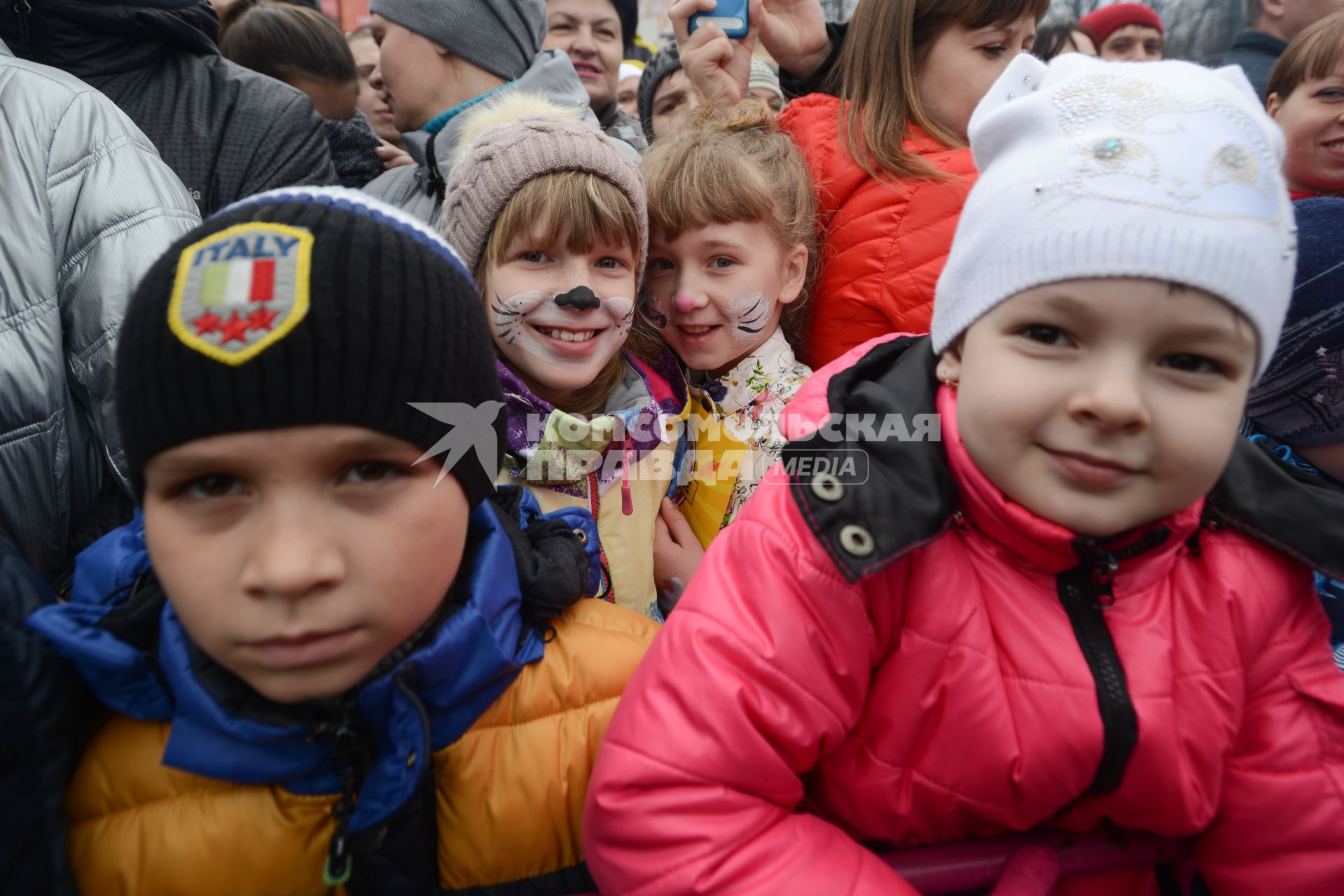Ставрополь. Дети на празднике Широкой Масленицы