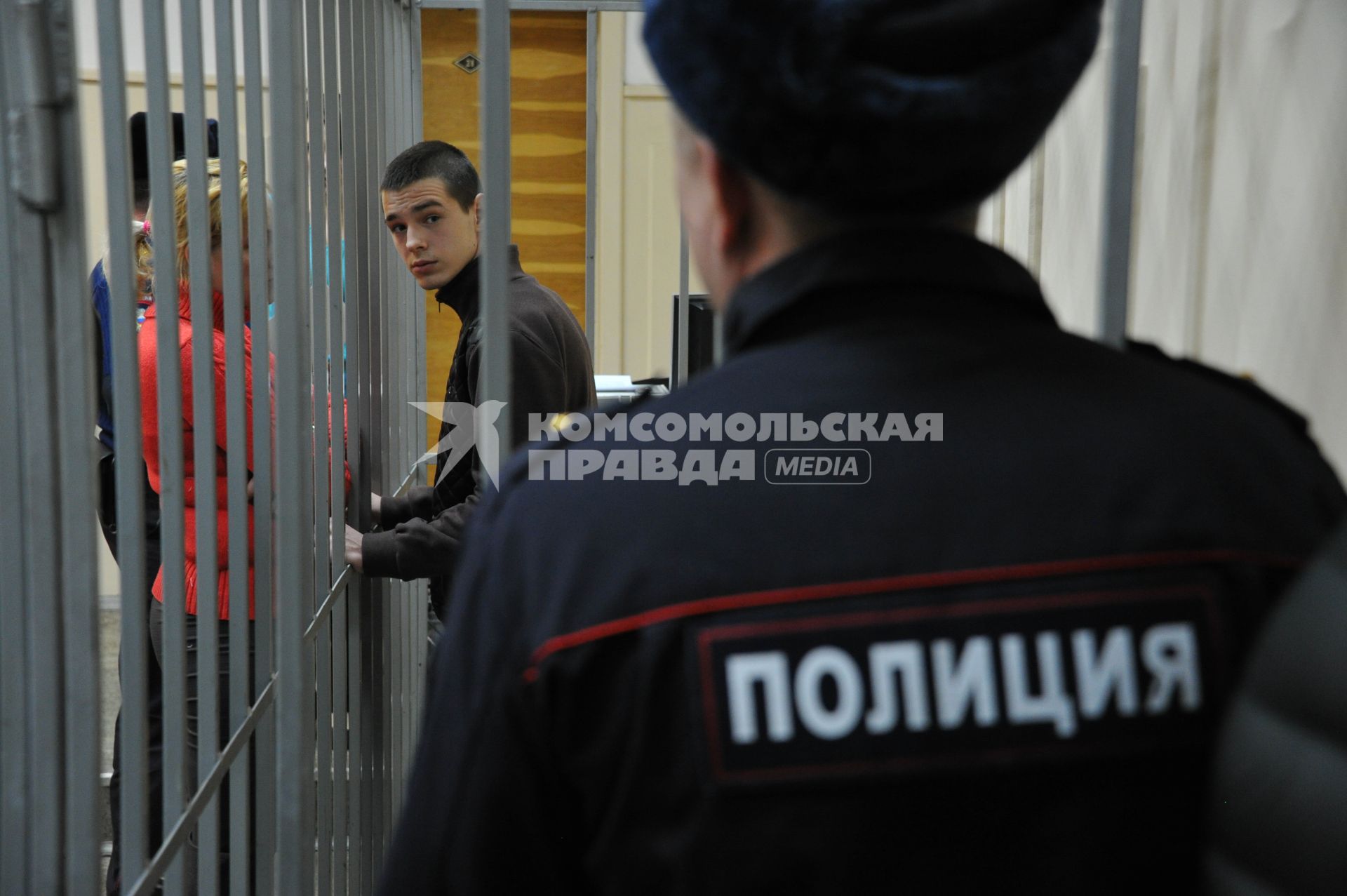 Москва. 17-летний москвич, подозреваемый в заказном убийстве 12-летней девочки в районе Люблино, в зале Кузьминского суда.
ОГРАНИЧЕНИЯ: Публикация только с условием закрытия лица несовершеннолетнего.