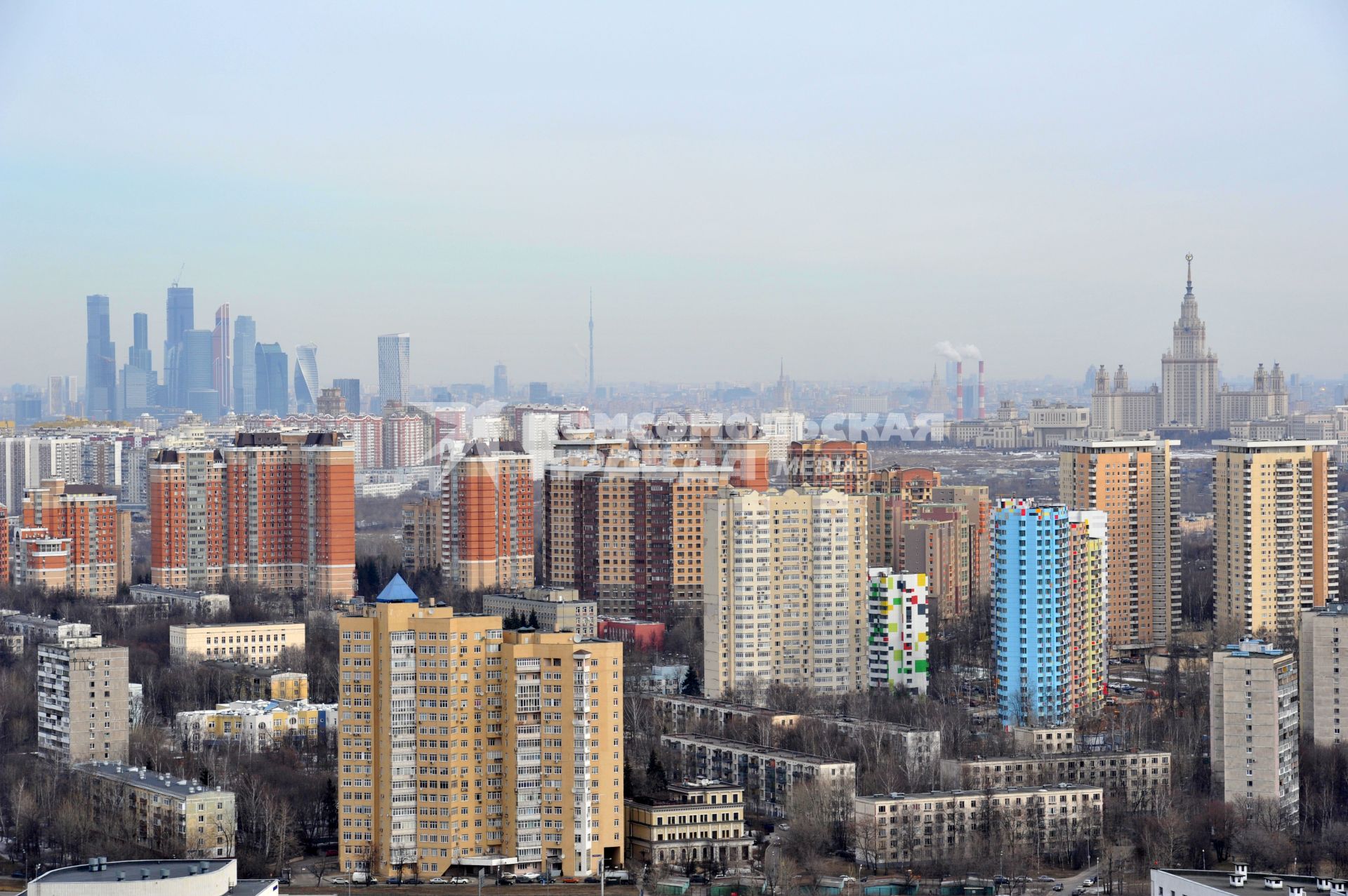 Москва. Городская панорама Юго-Западного района .