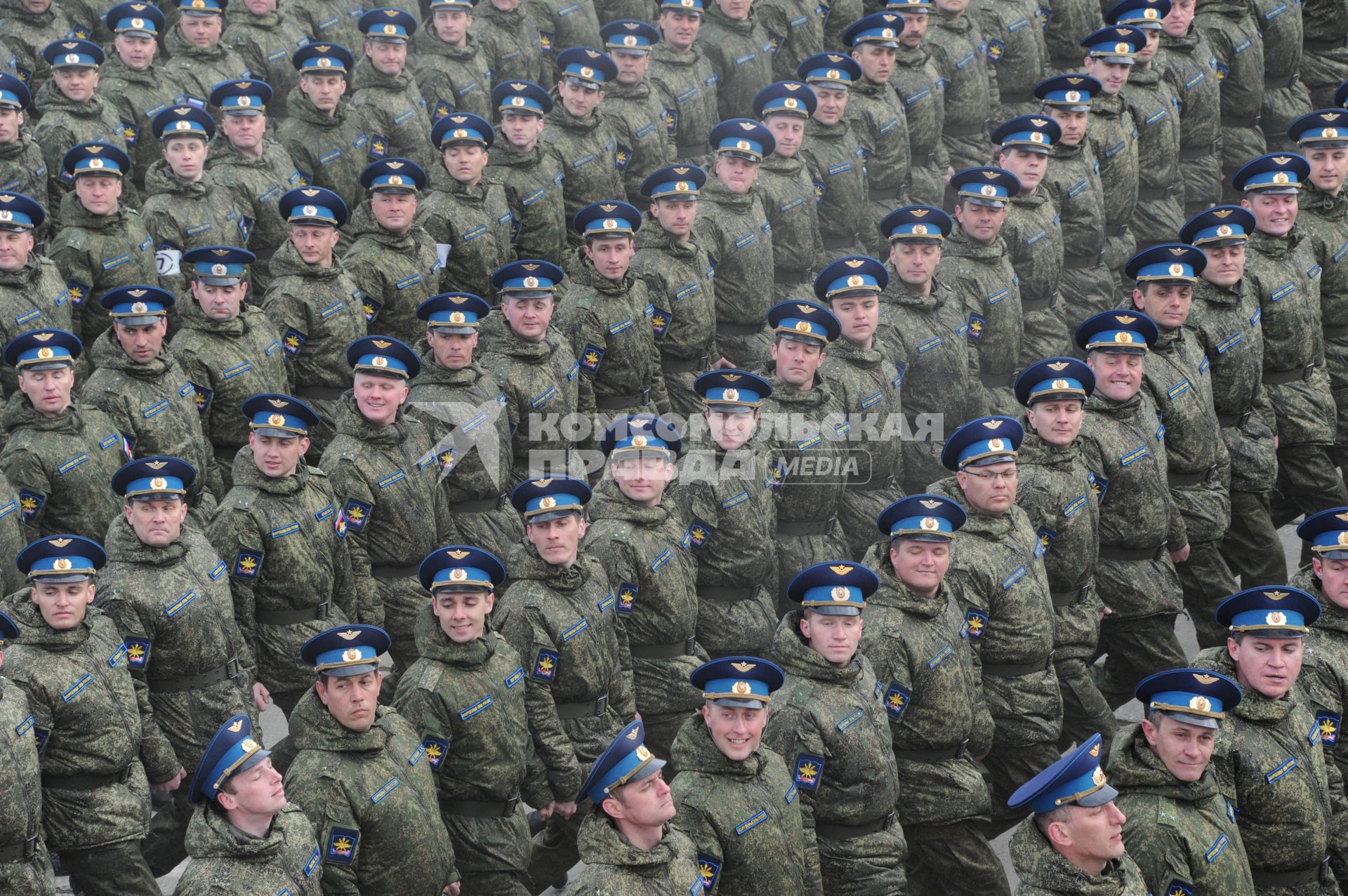 Алабино. Участники  пеших колонн парадного расчета войск  Московского гарнизона Центрального военного округа  на  репетиции военного парада, посвященного 71-й годовщине Победы в Великой Отечественной войне.