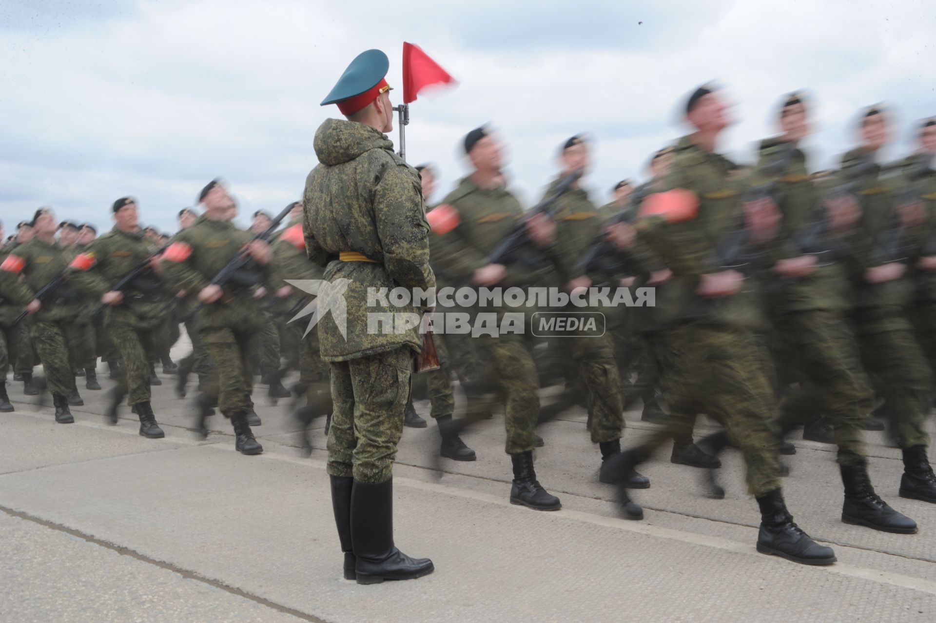 Алабино. Участники  пеших колонн парадного расчета войск  Московского гарнизона Центрального военного округа  на  репетиции военного парада, посвященного 71-й годовщине Победы в Великой Отечественной войне.