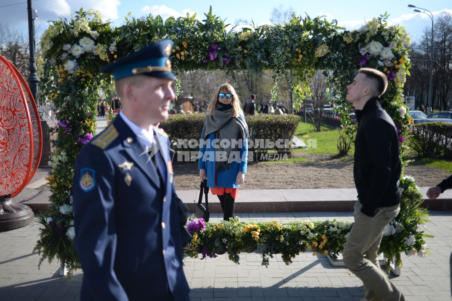 Москва. В рамках ежегодного  фестиваля `Московская весна` на  Тверском бульваре прошел парад цветов.