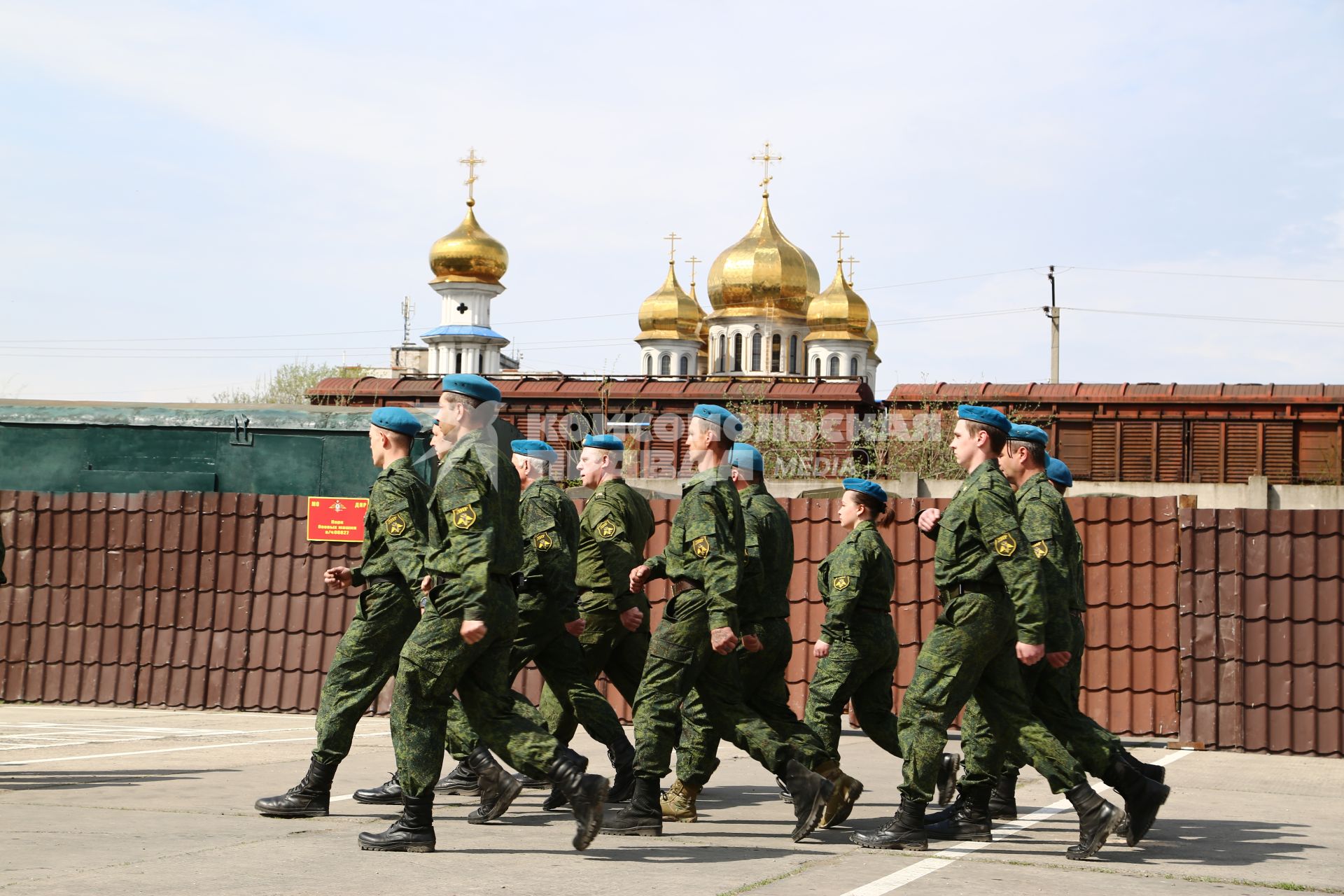 Украина, Донецк. Открытие мемориальной доски полковнику Евгению Кононову в 3 отдельном батальоне спецназа республиканской Гвардии ДНР.