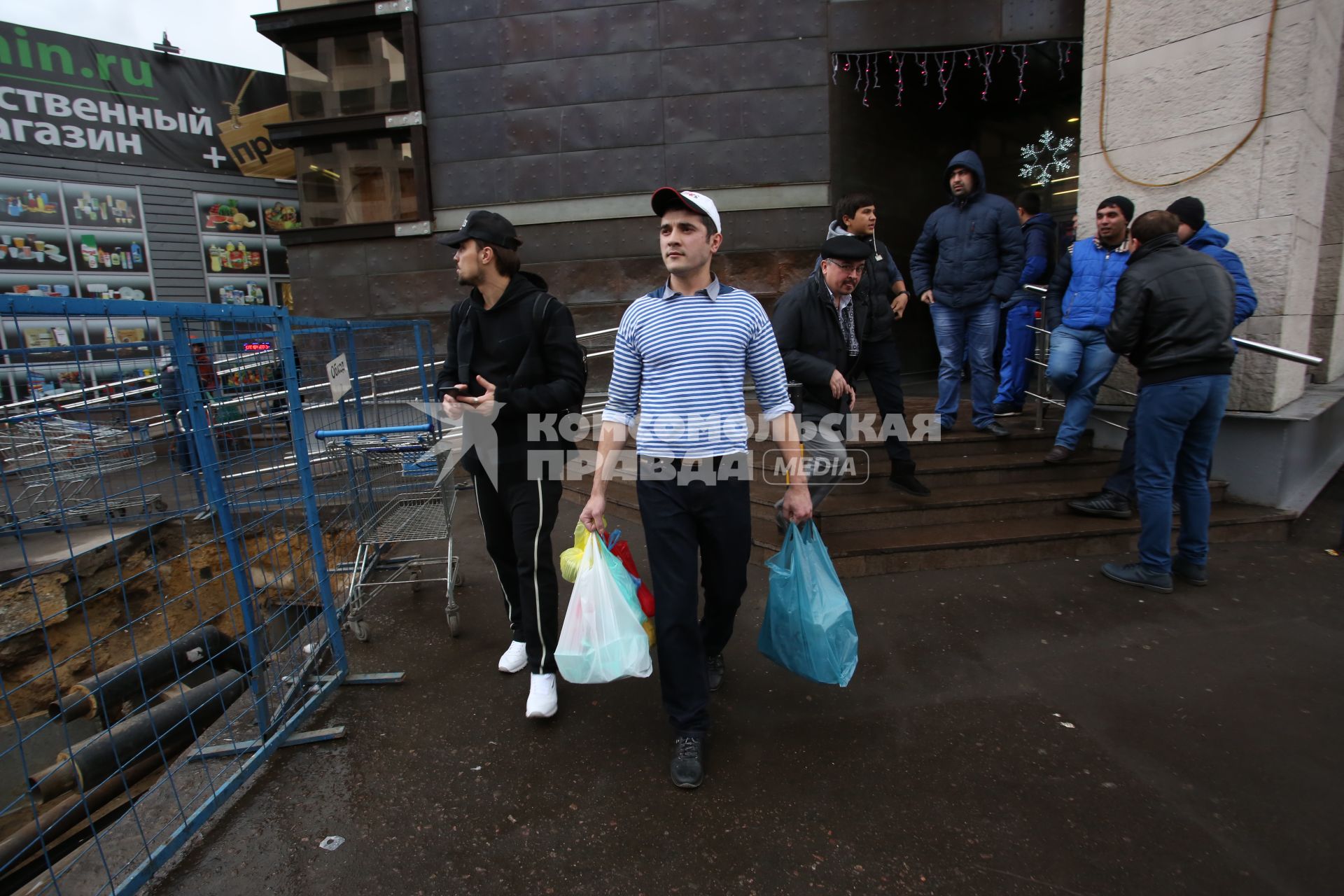 Диск 161. Певец Дмитрий Билан на Дорогомиловском рынке